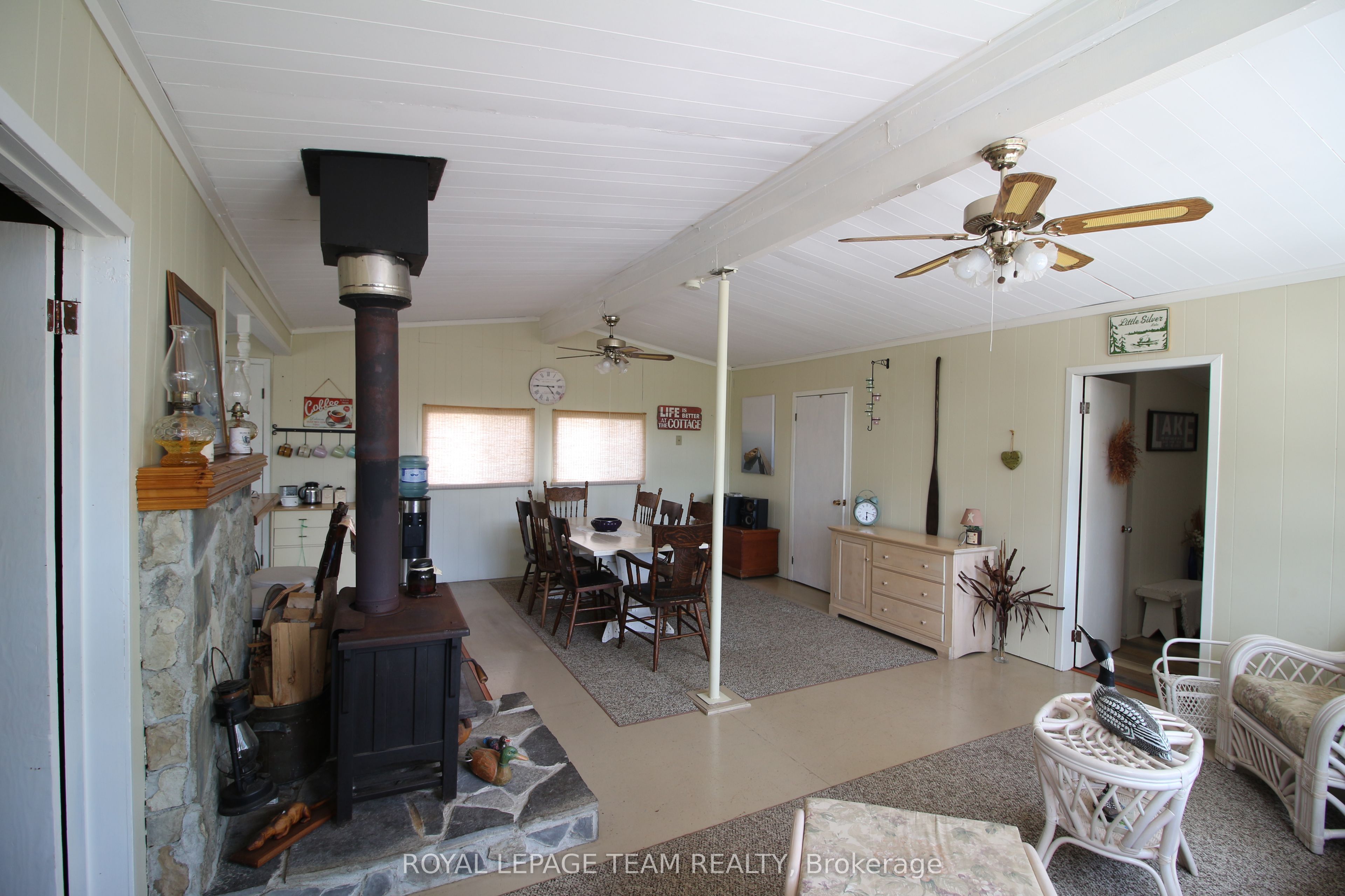 315 Silvery Lane Property Photo 10