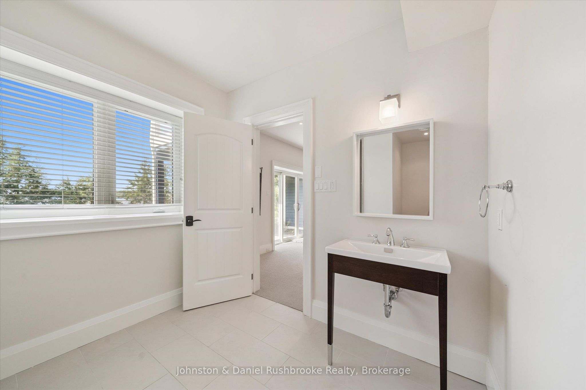 2-1350 Stephens Bay Road Property Photo 32