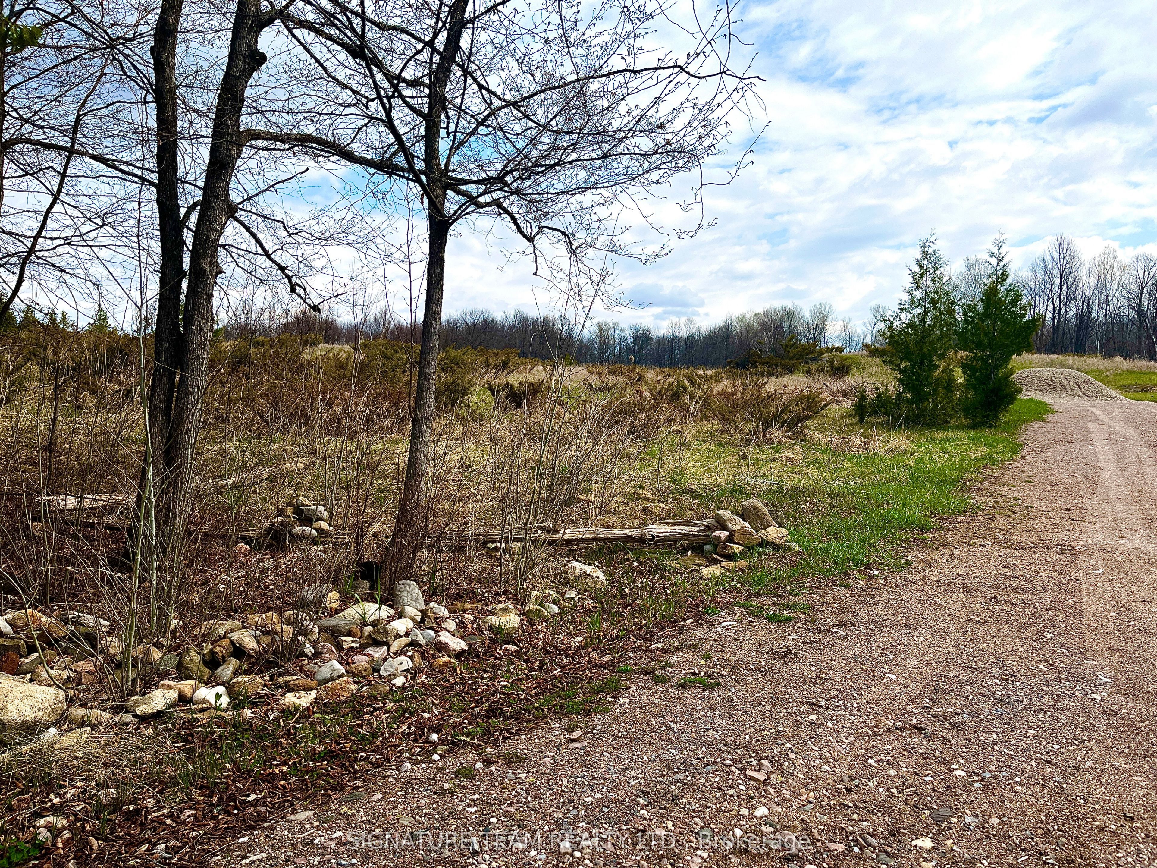 1102 Colton Road Property Photo 5