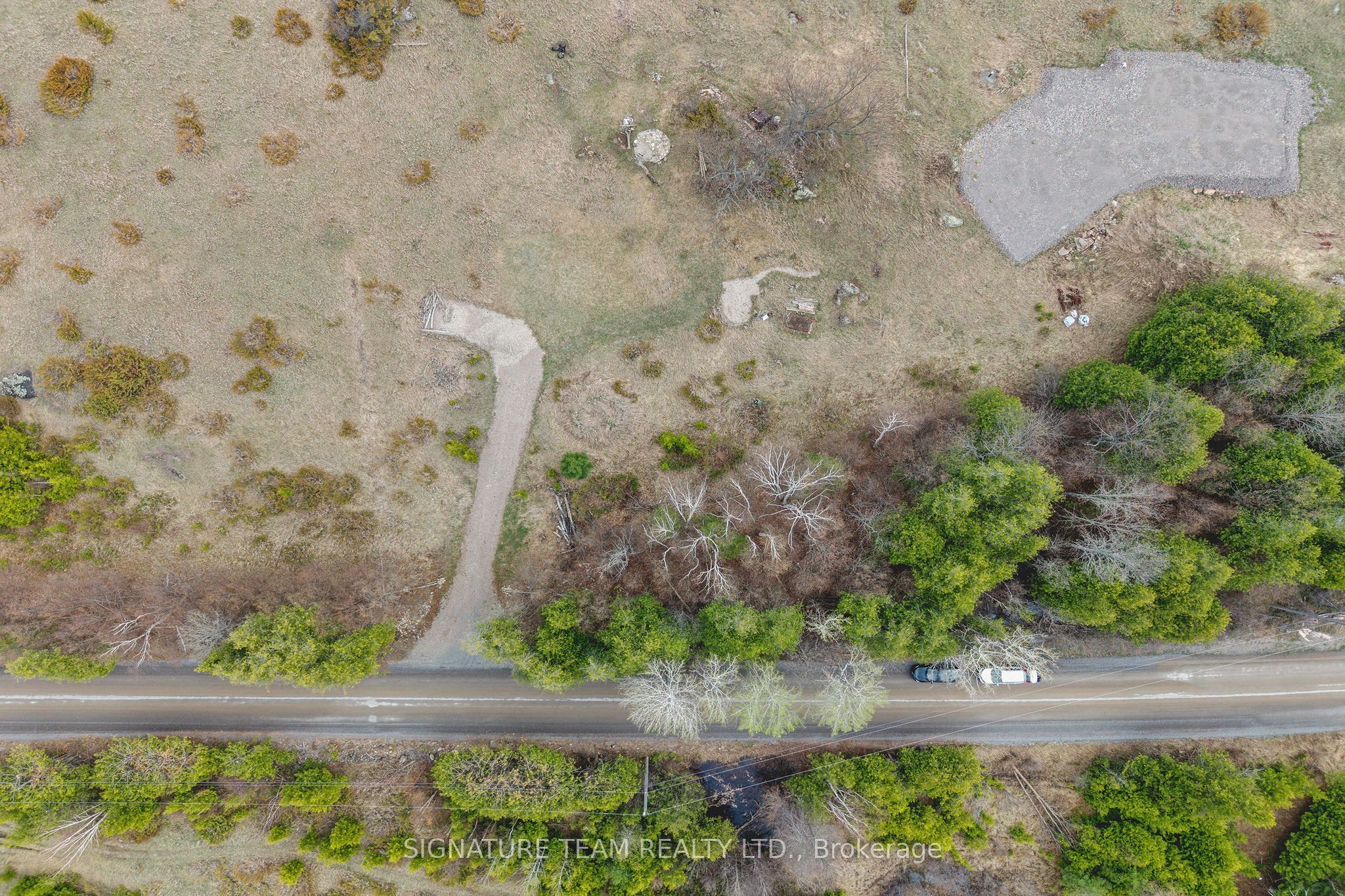 1102 Colton Road Property Photo 16