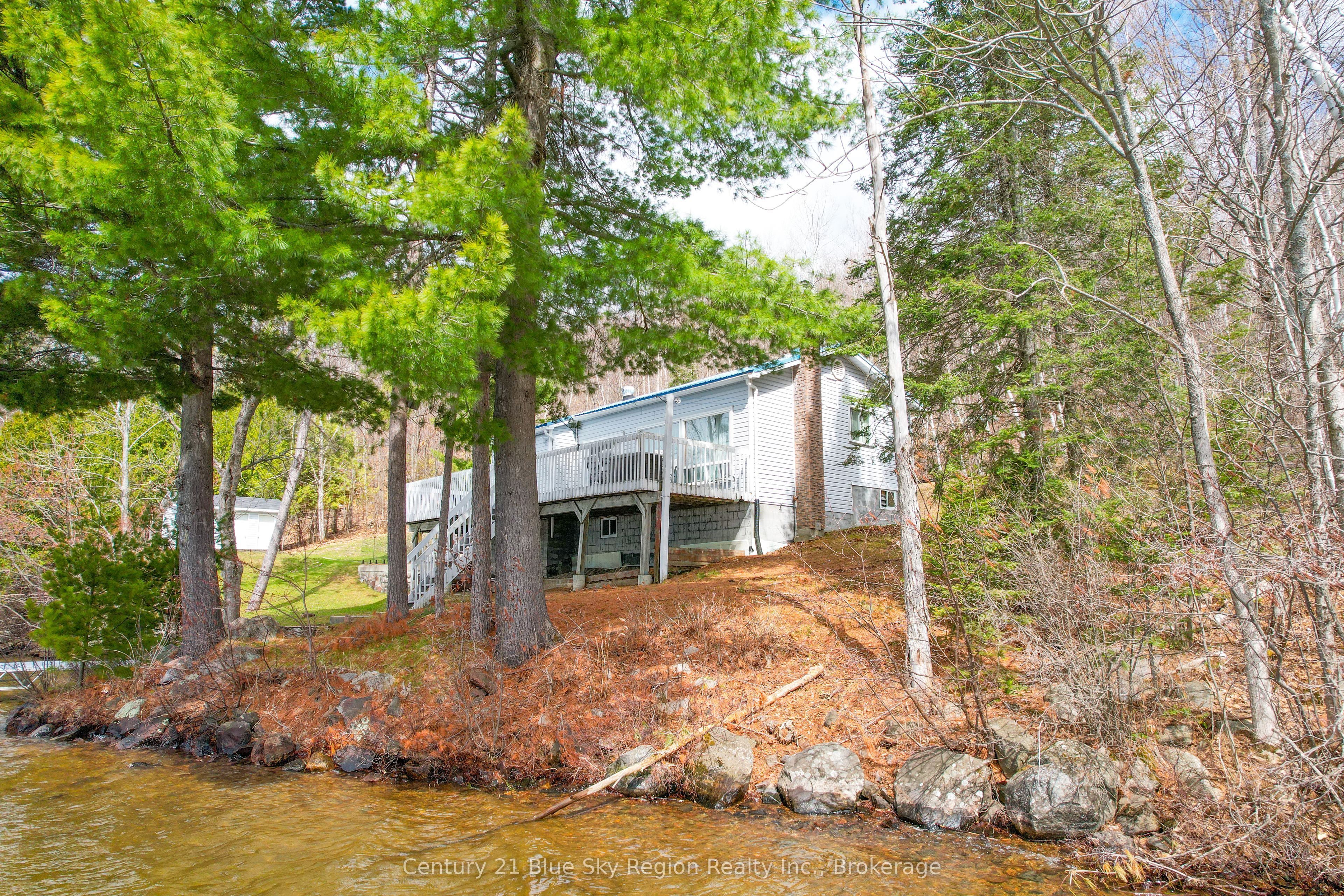 1421 Northshore Road Property Photo 4