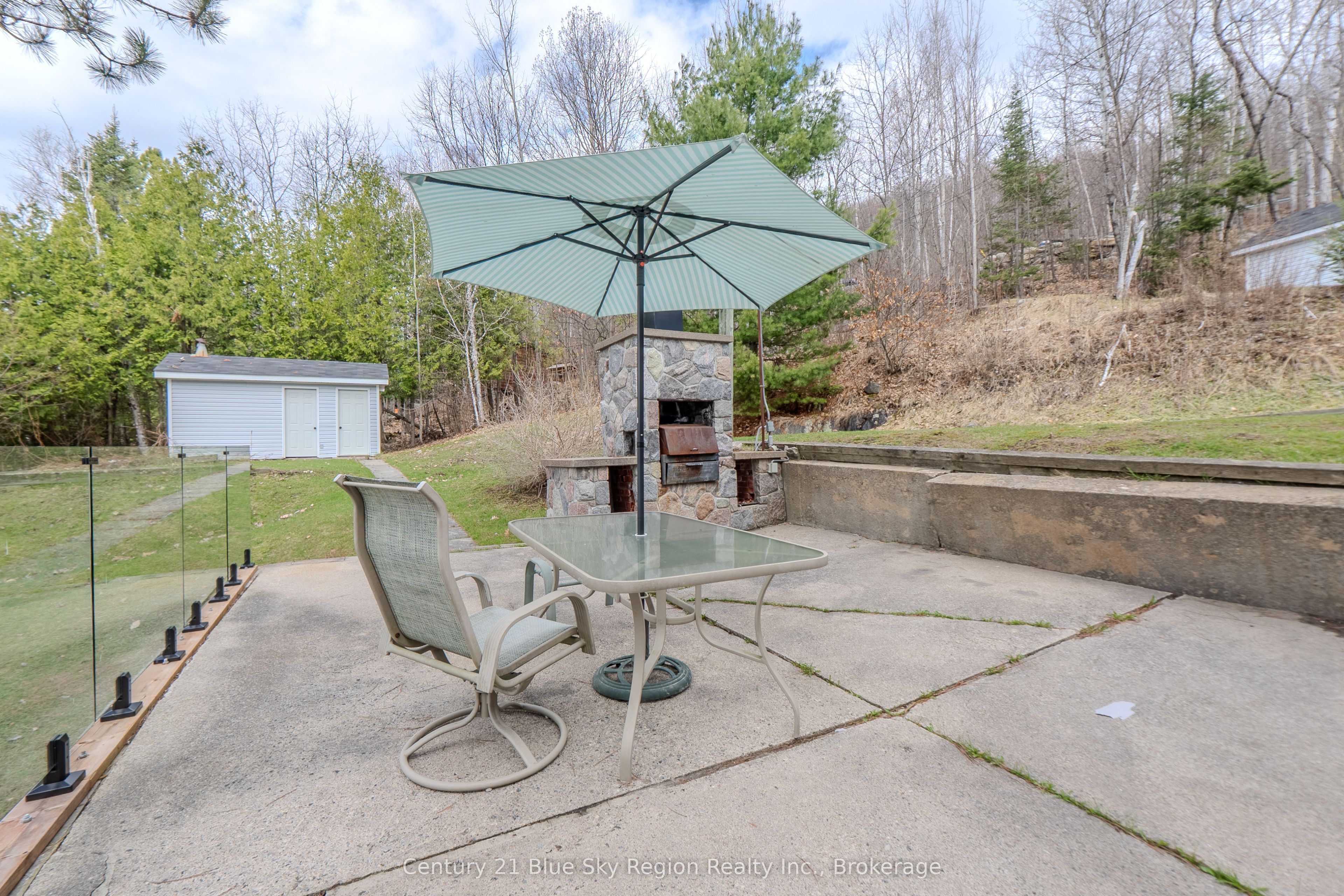 1421 Northshore Road Property Photo 24