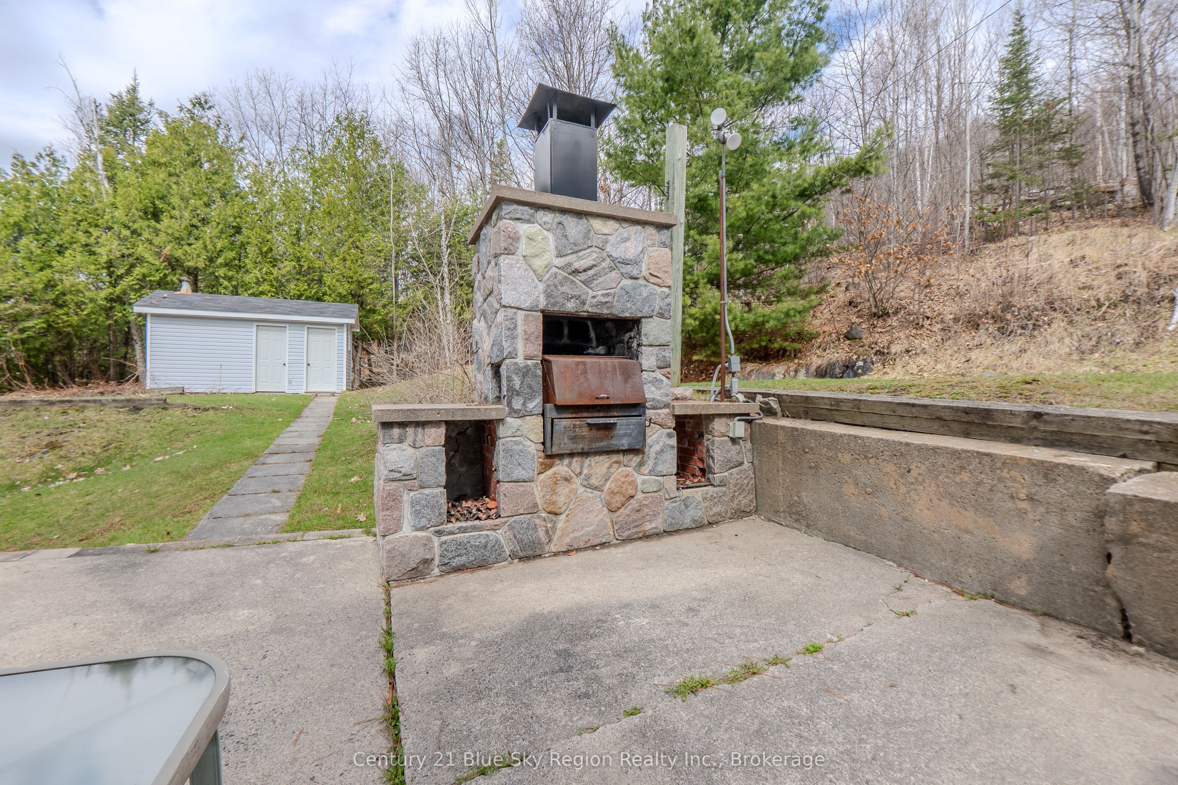 1421 Northshore Road Property Photo 25