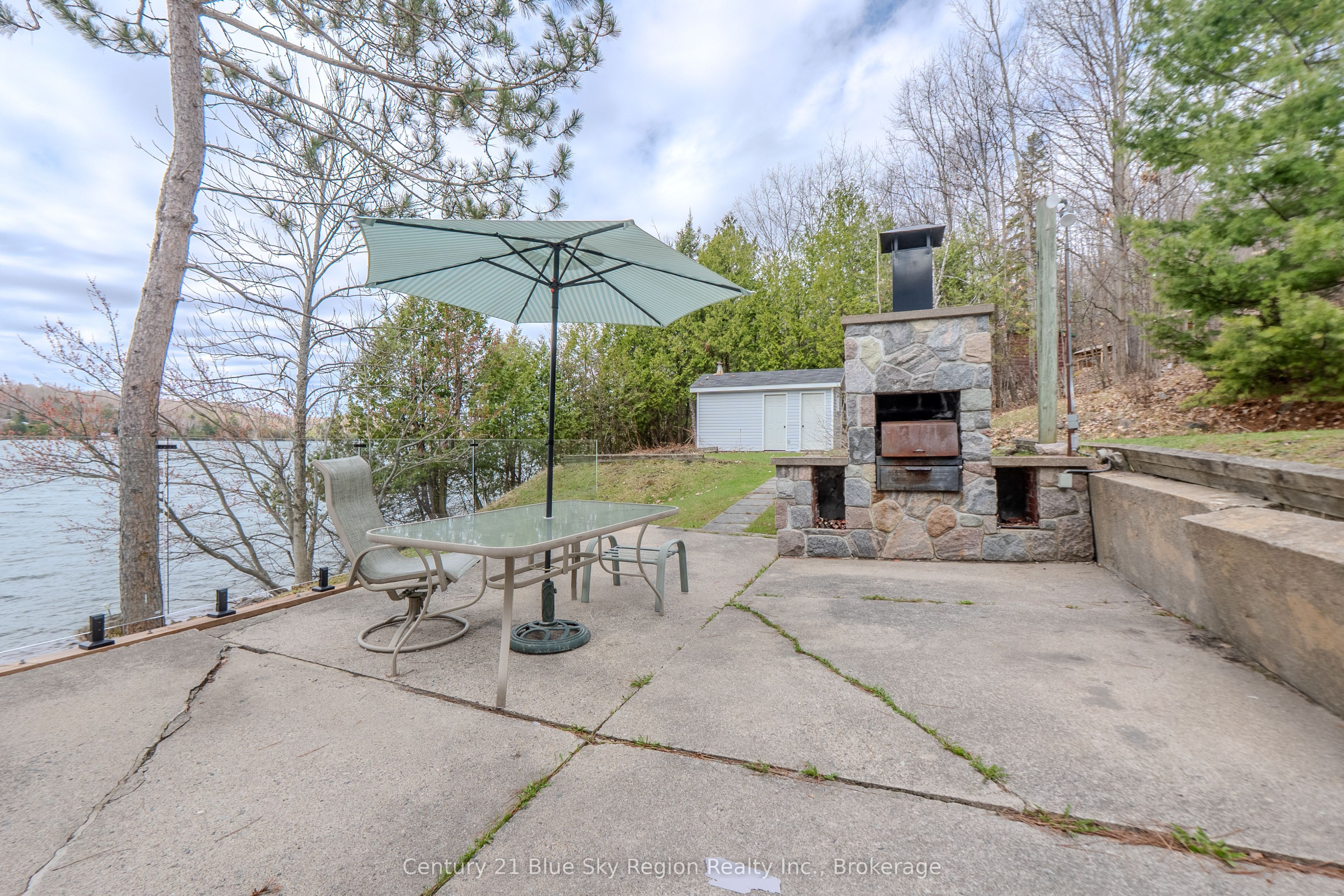 1421 Northshore Road Property Photo 29