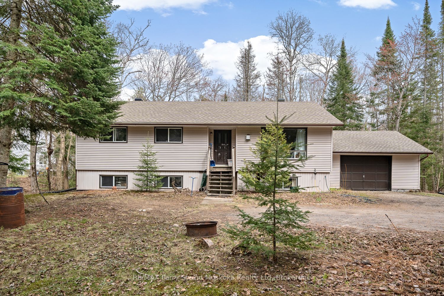 37 Humphrey Drive Property Photo 1