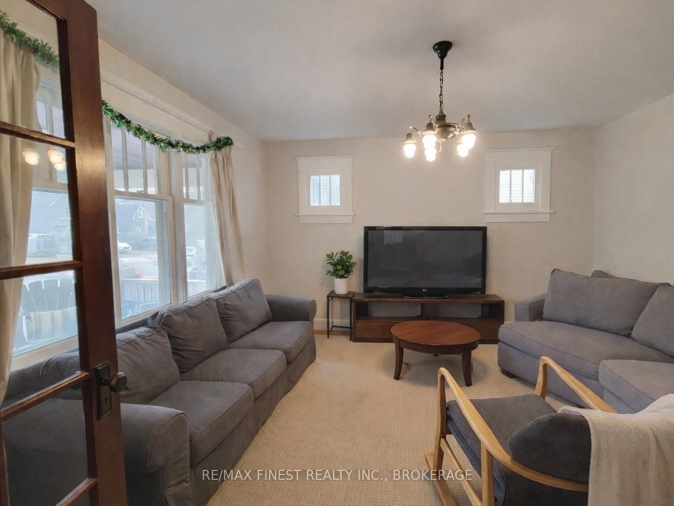 48 Dundas Street Property Photo 6