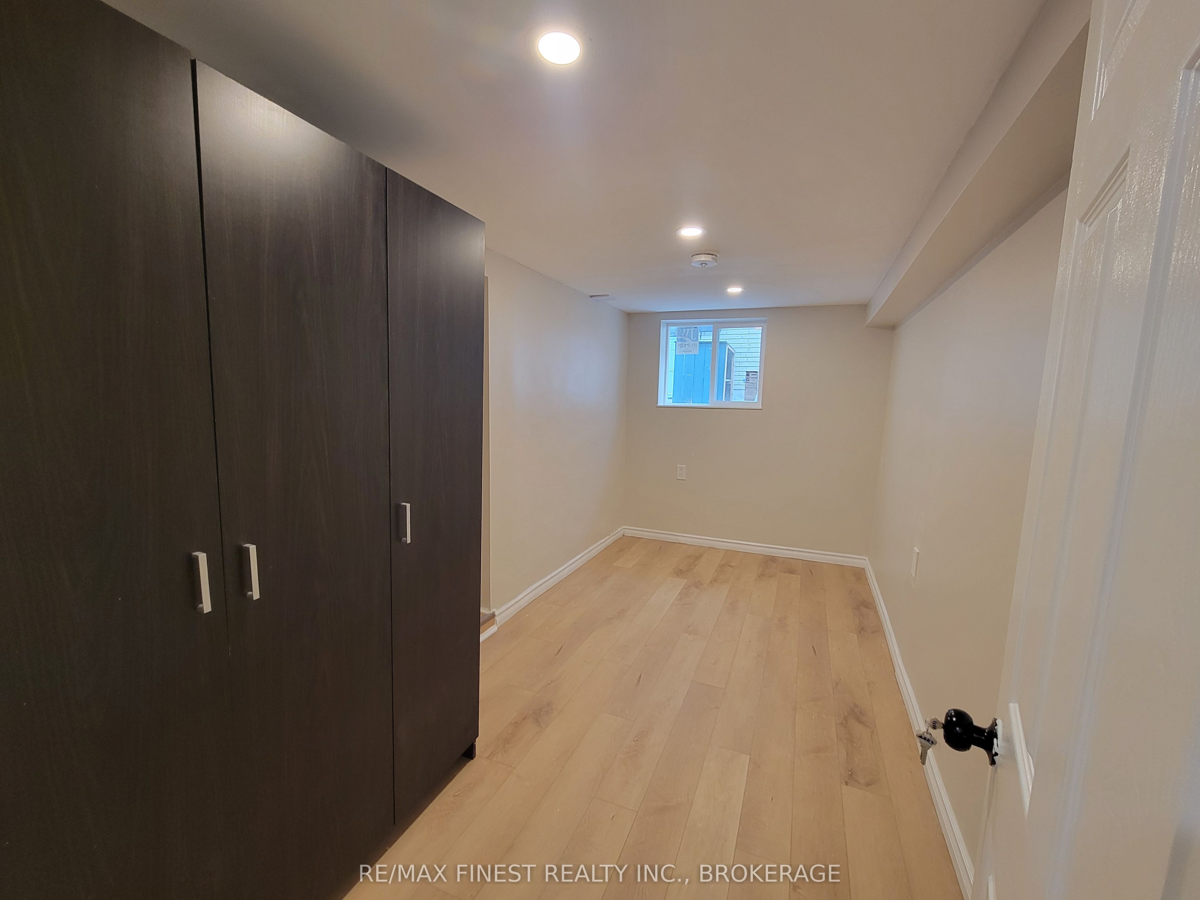 48 Dundas Street Property Photo 41