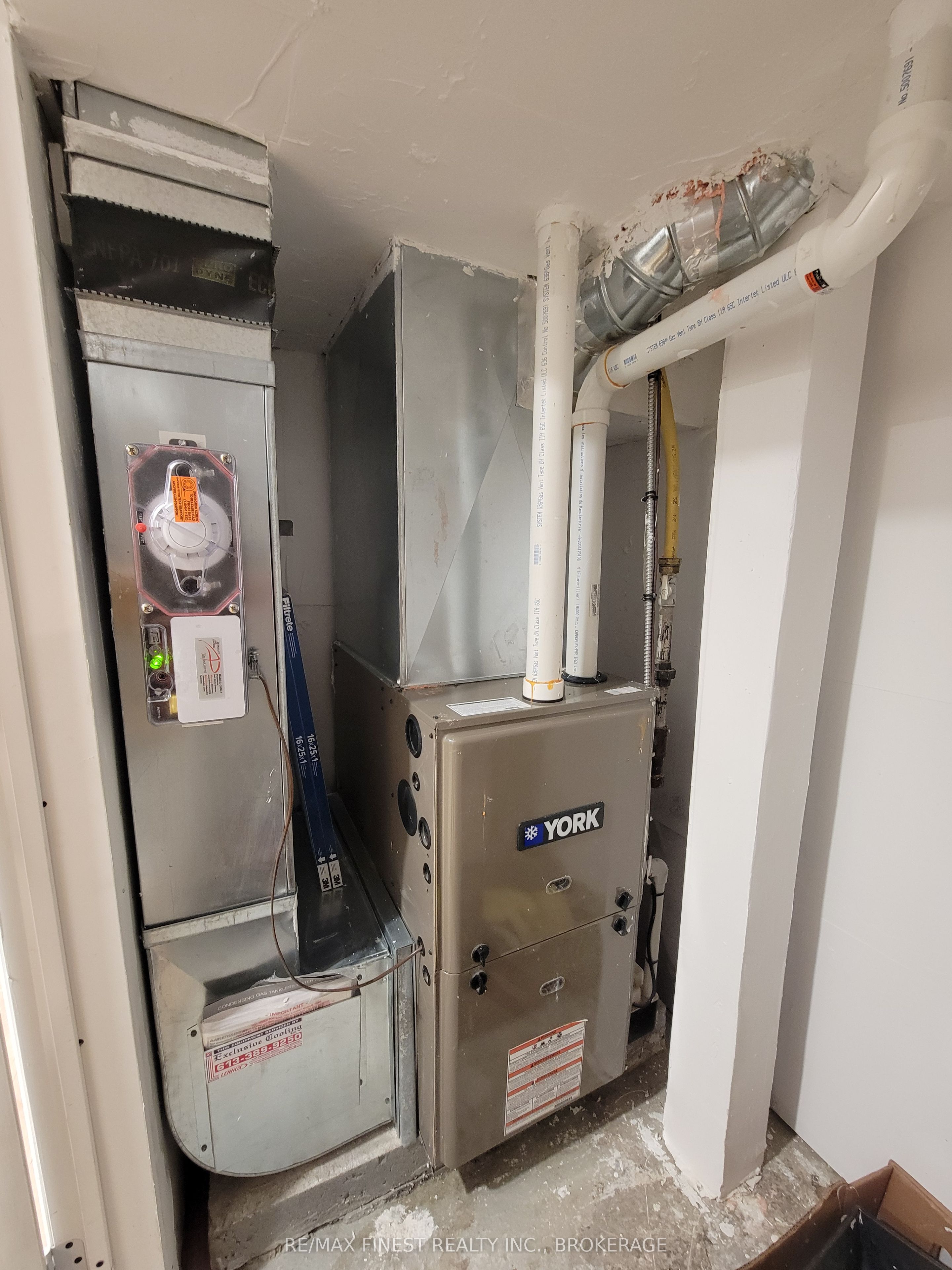 48 Dundas Street Property Photo 42