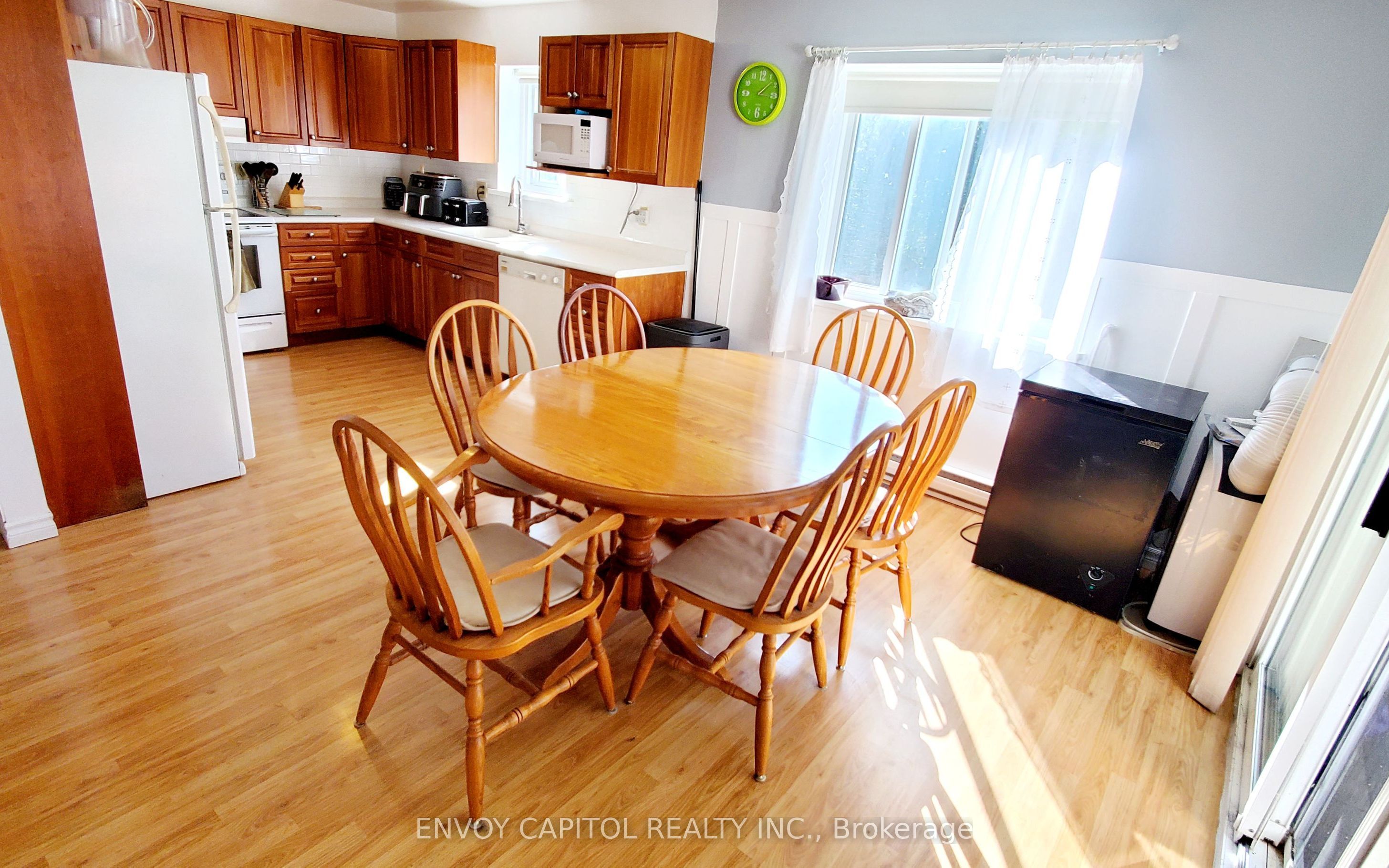 2303 Thurstonia Road Property Photo 2
