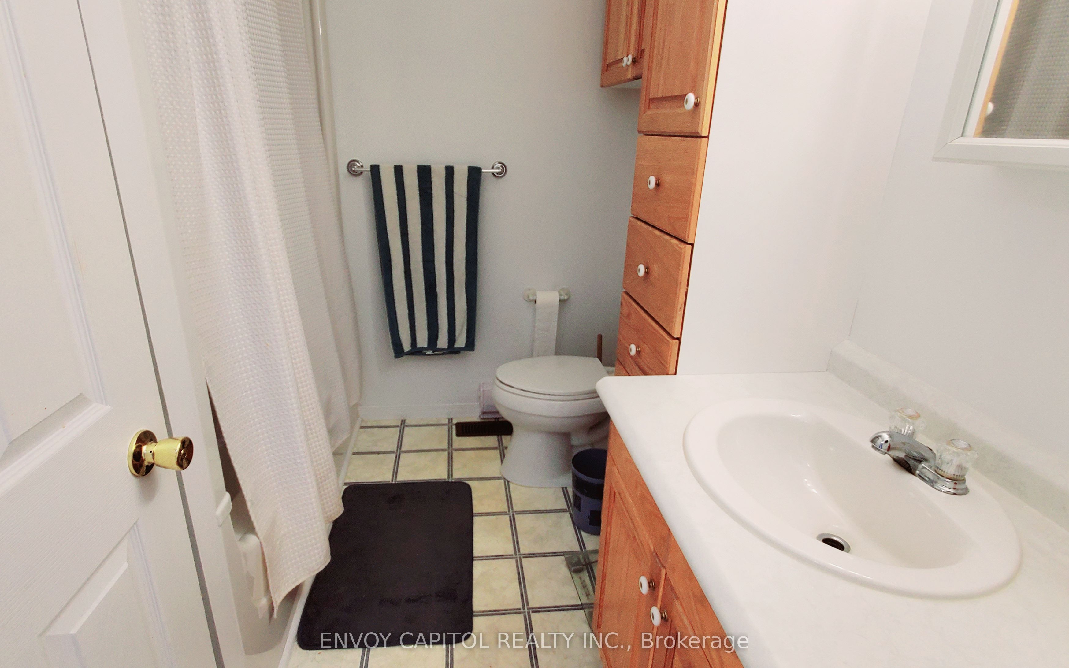 2303 Thurstonia Road Property Photo 13