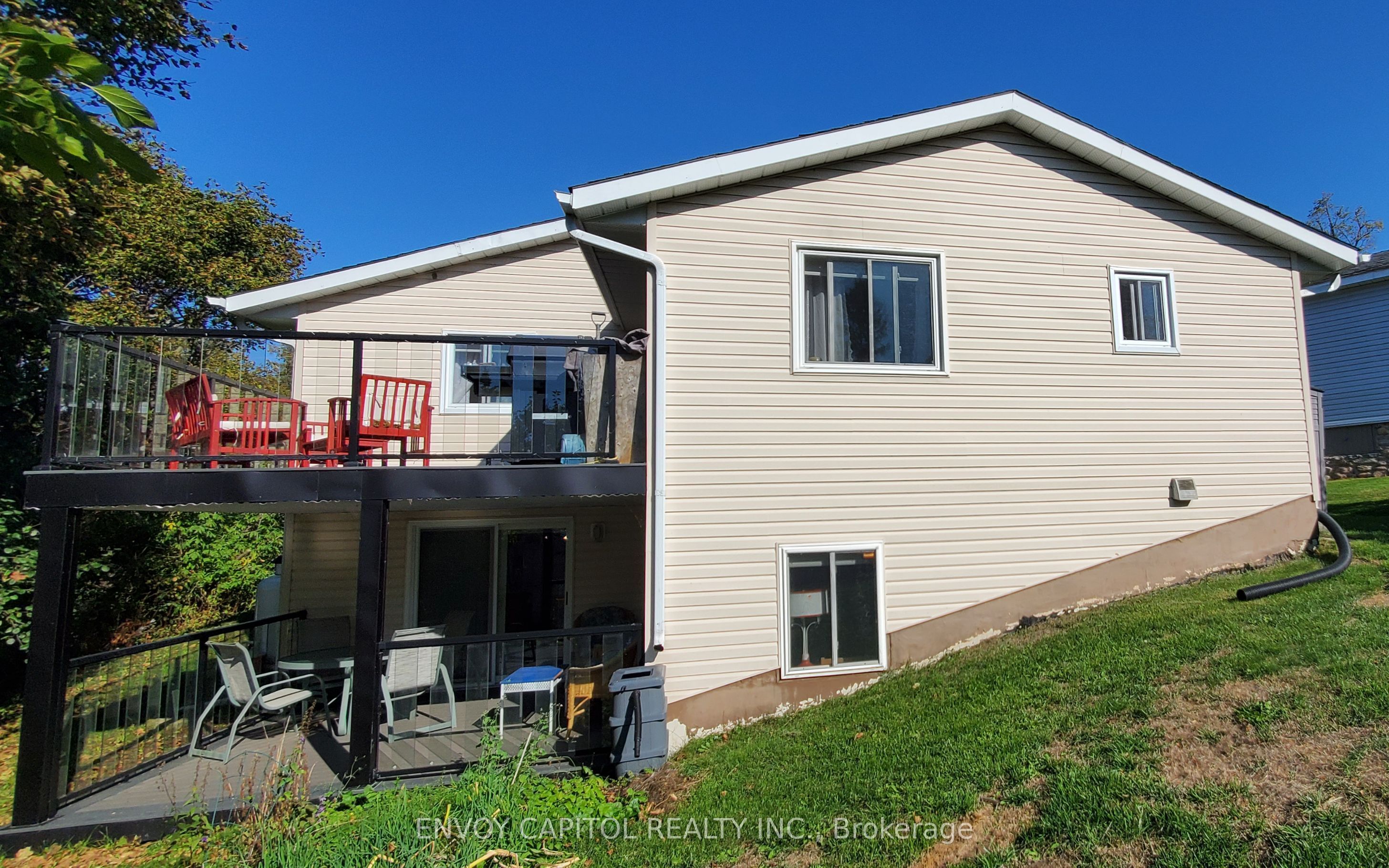 2303 Thurstonia Road Property Photo 25