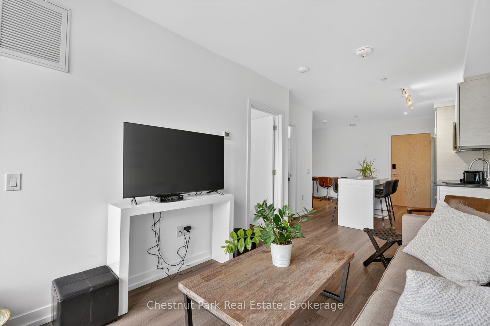 120 Carrick Trail 210 Property Photo 19
