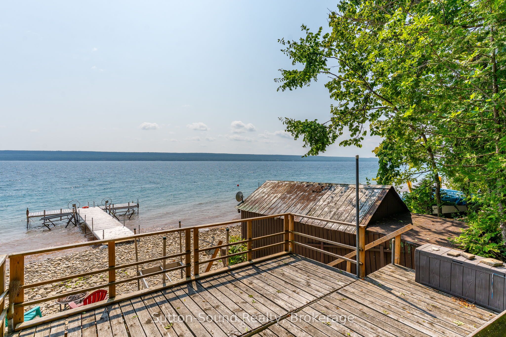 606 Mallory Beach Road Property Photo 4