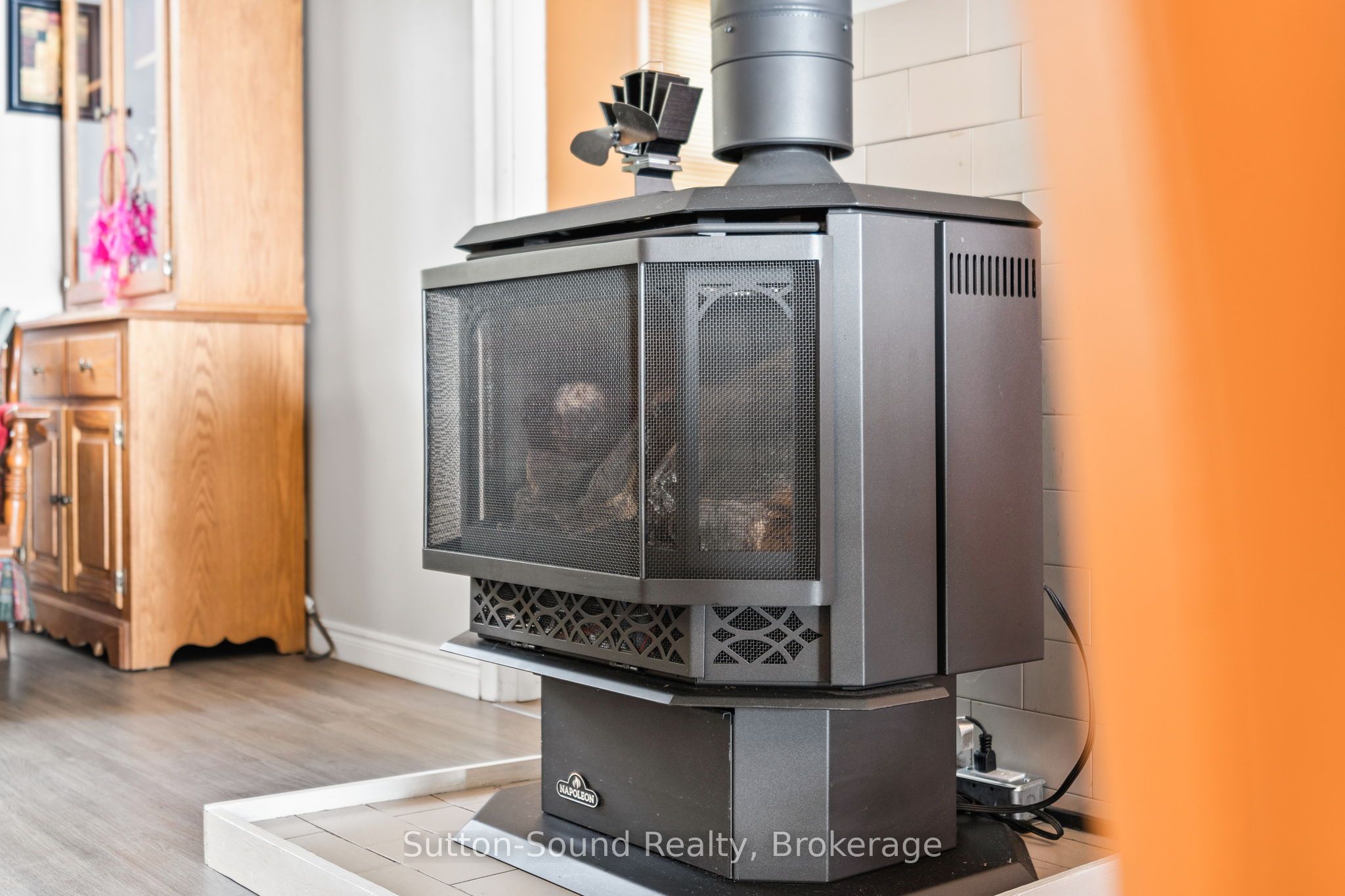 606 Mallory Beach Road Property Photo 15