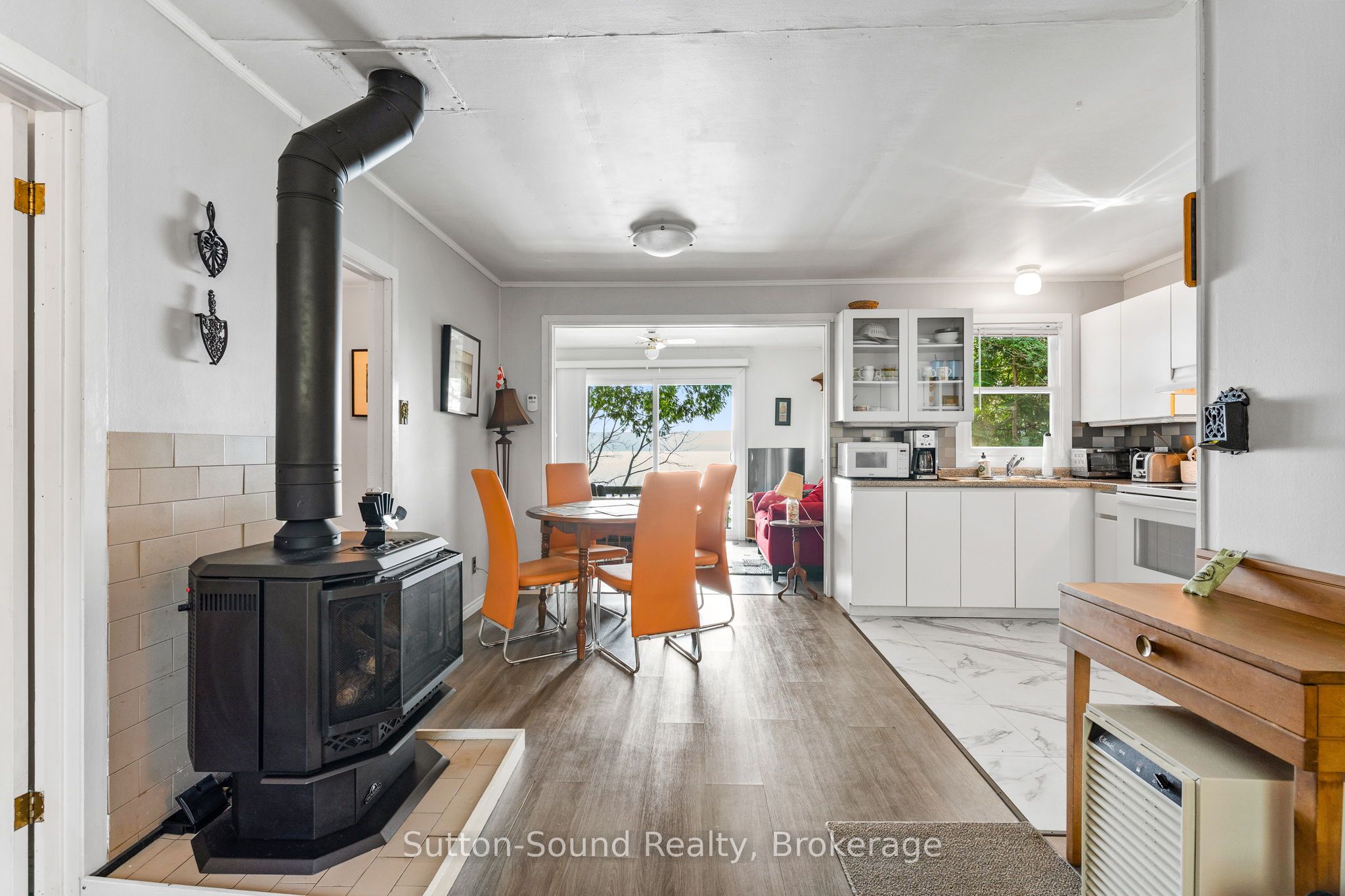 606 Mallory Beach Road Property Photo 18