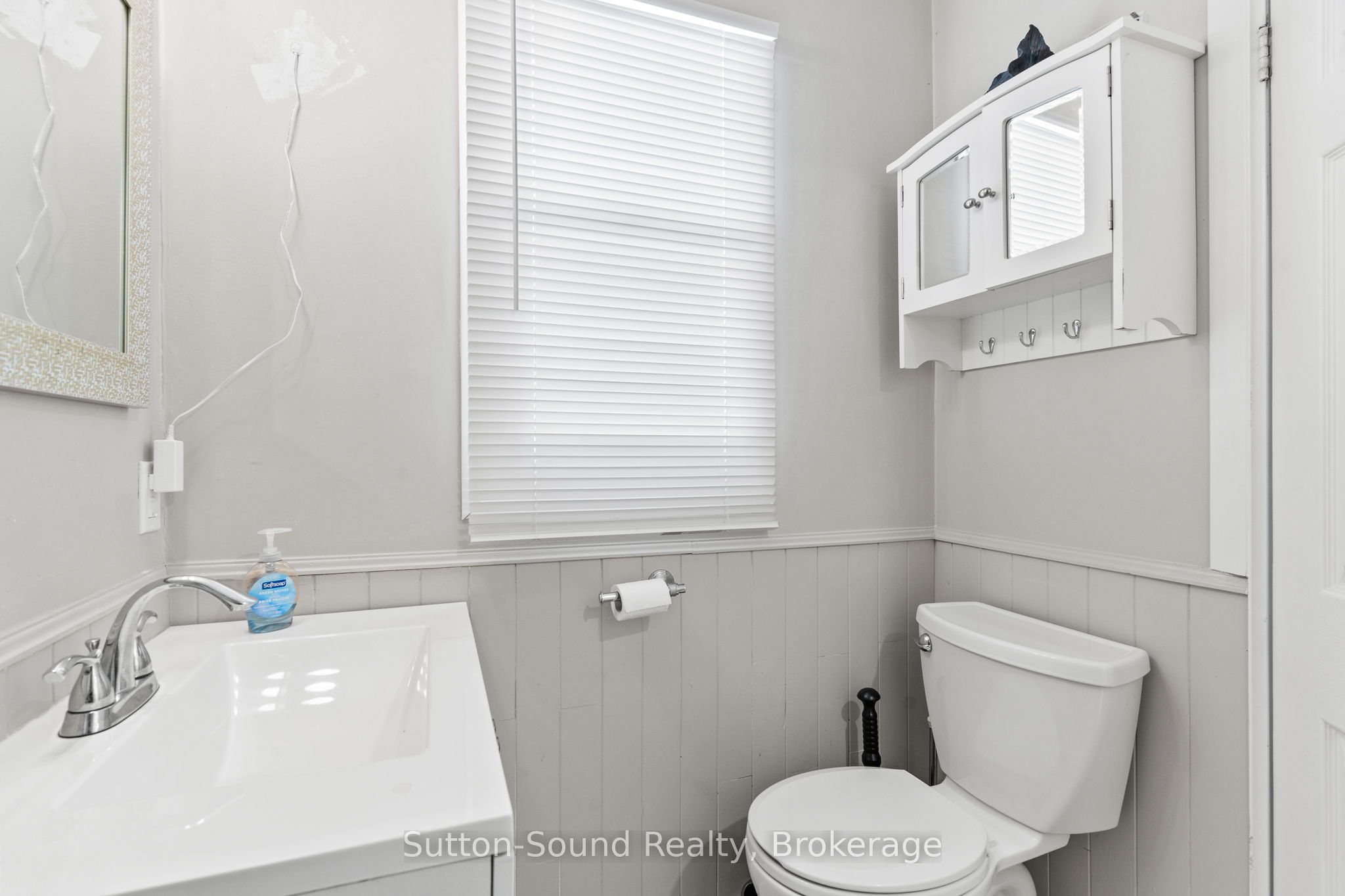 606 Mallory Beach Road Property Photo 19
