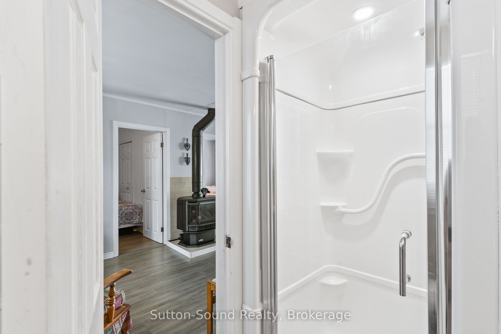 606 Mallory Beach Road Property Photo 21