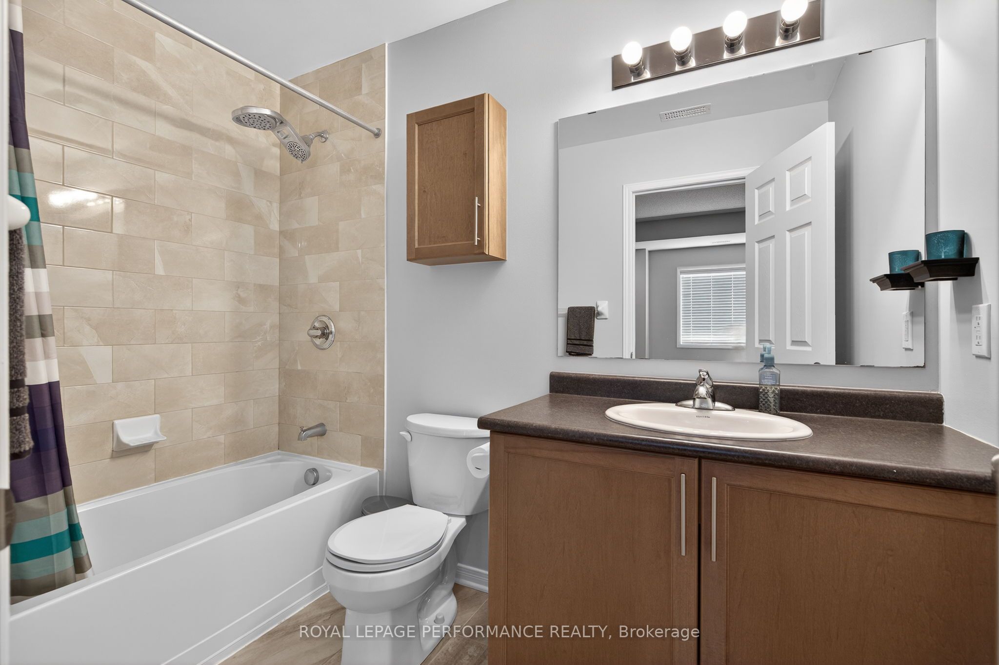 104 Sternes Private Property Photo 19