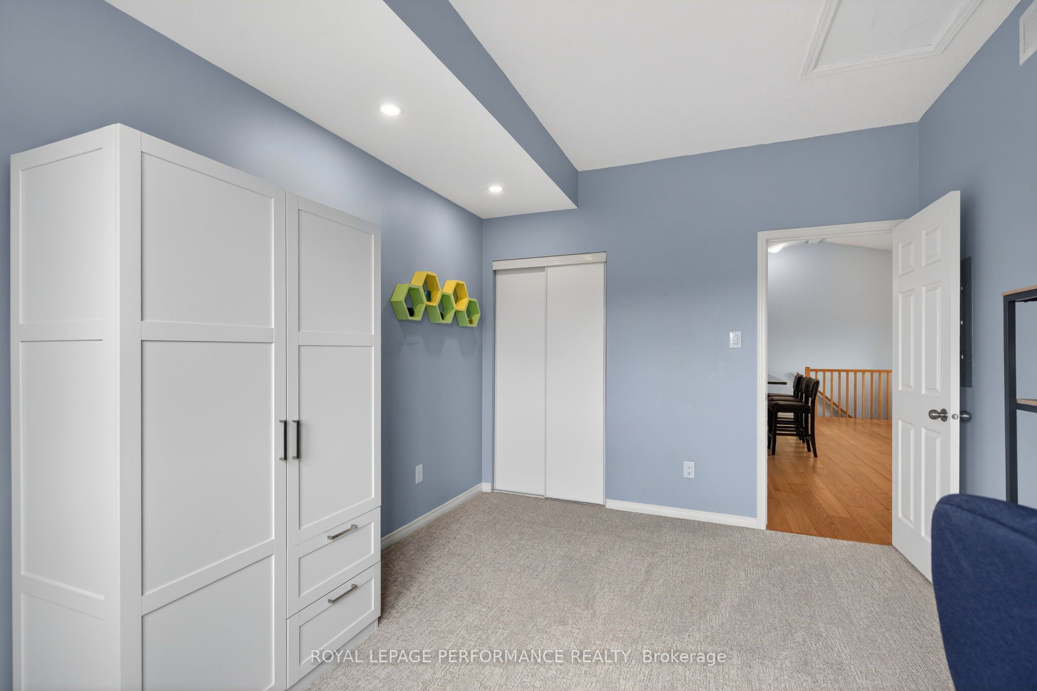 104 Sternes Private Property Photo 21