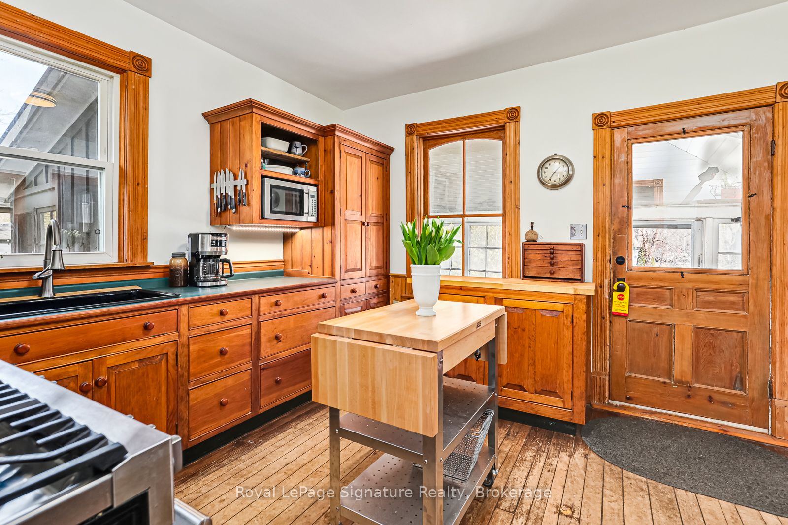 155 Clark Street Property Photo 9