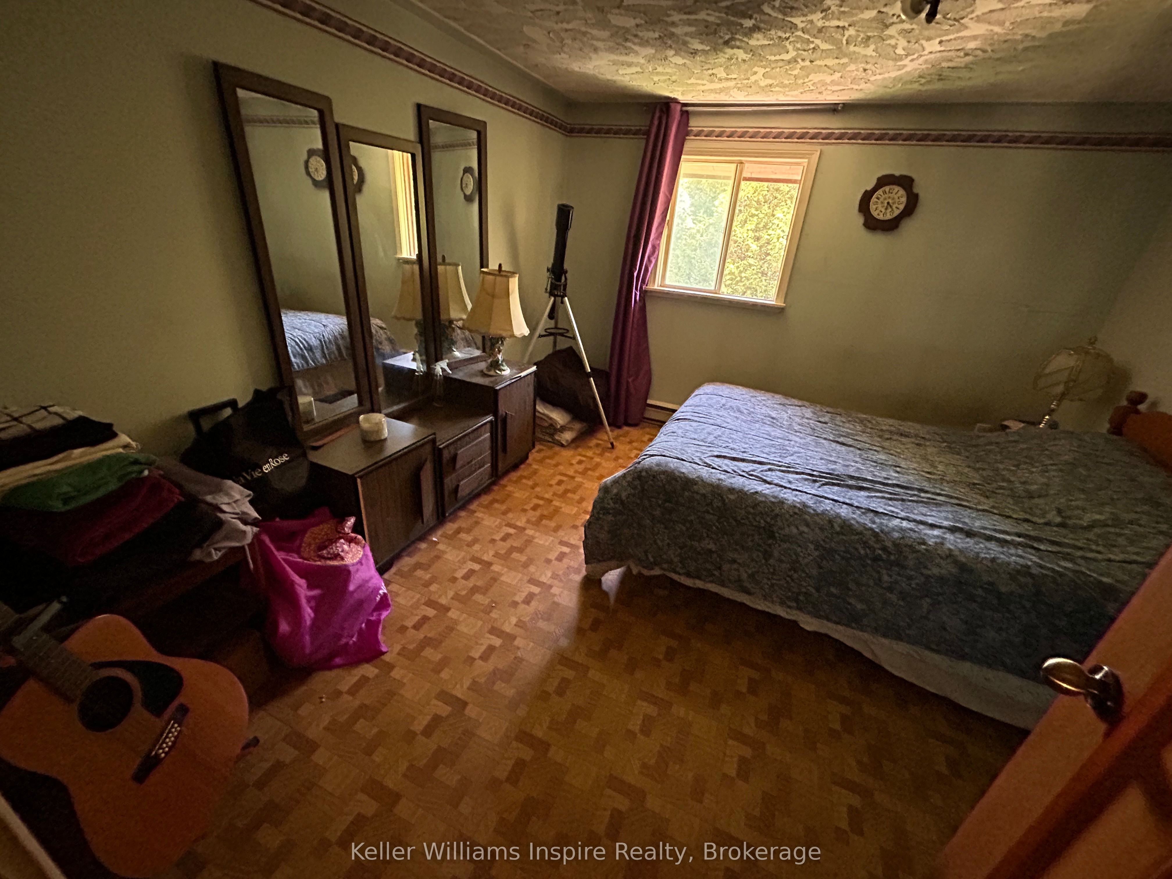 135431 9th Line Property Photo 9