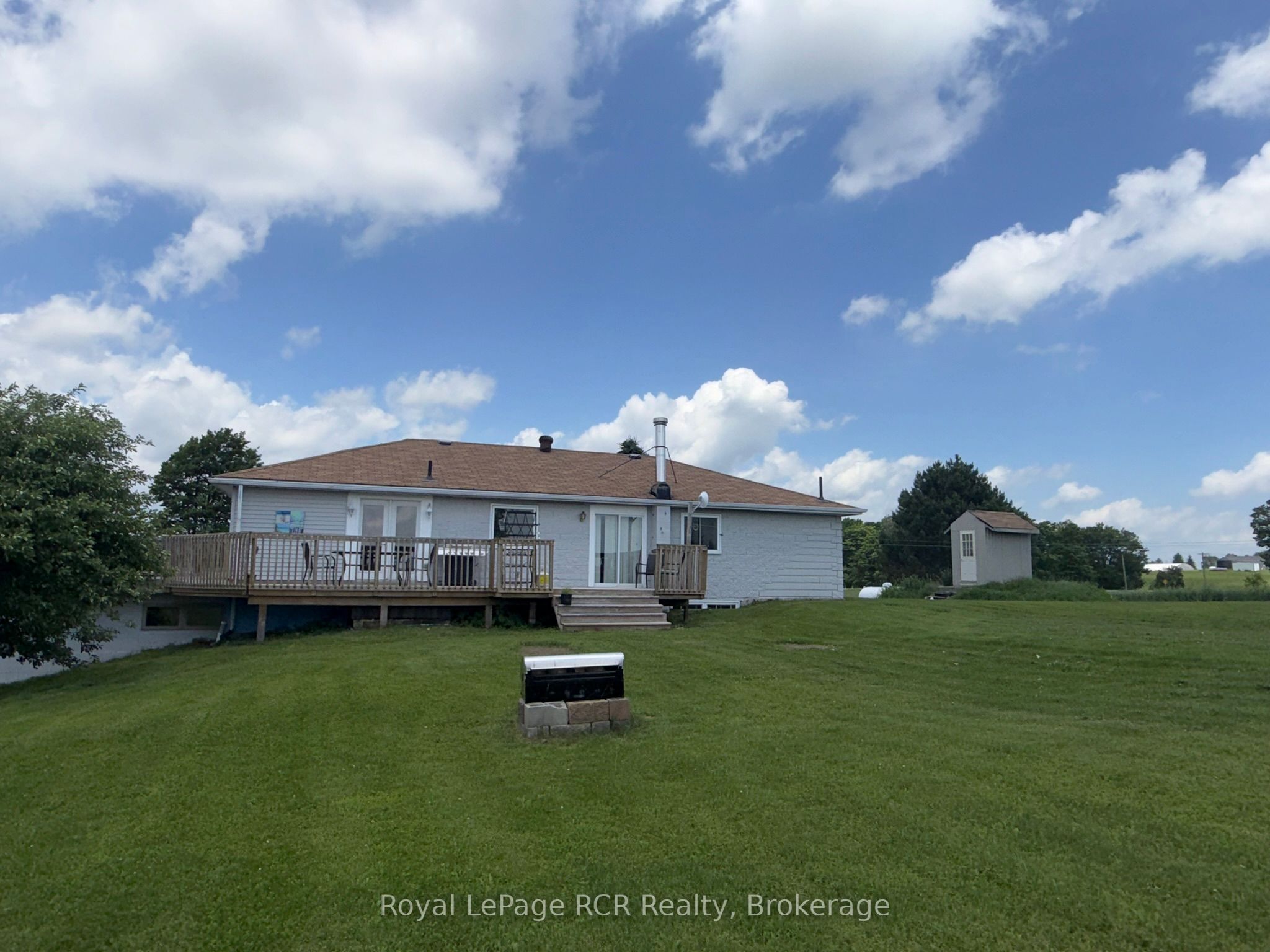 385190 Concession 4a Property Photo 2
