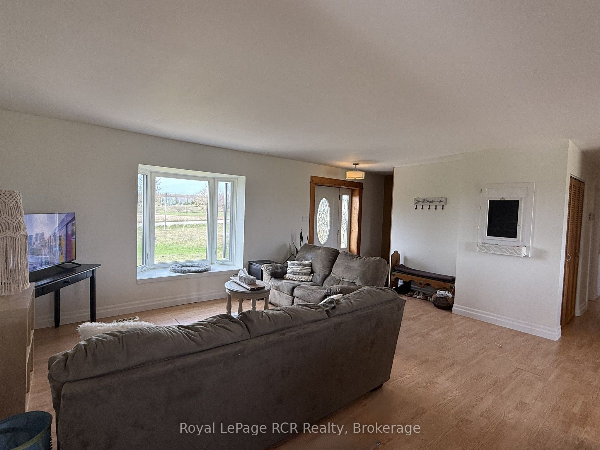 385190 Concession 4a Property Photo 7