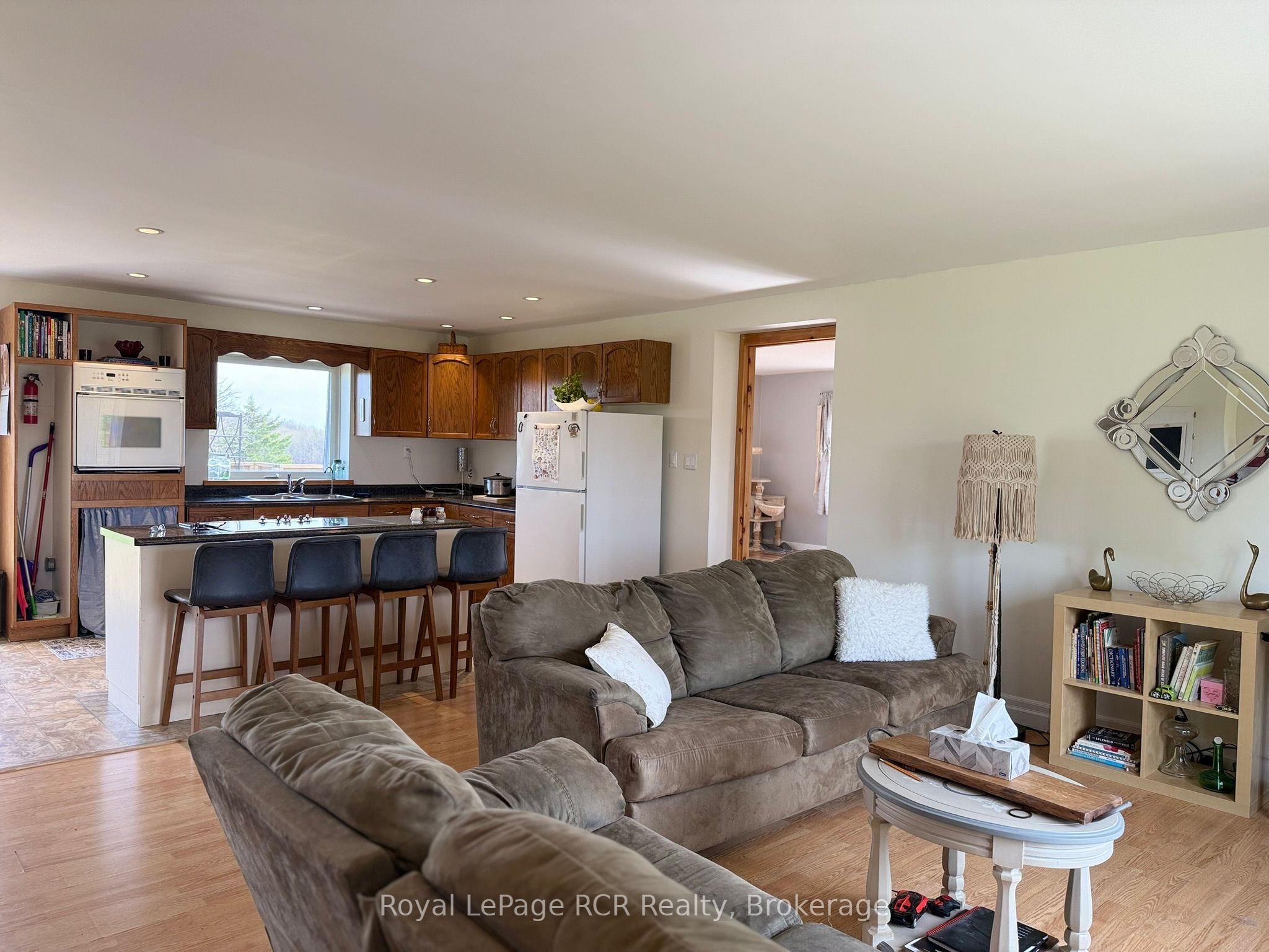 385190 Concession 4a Property Photo 9