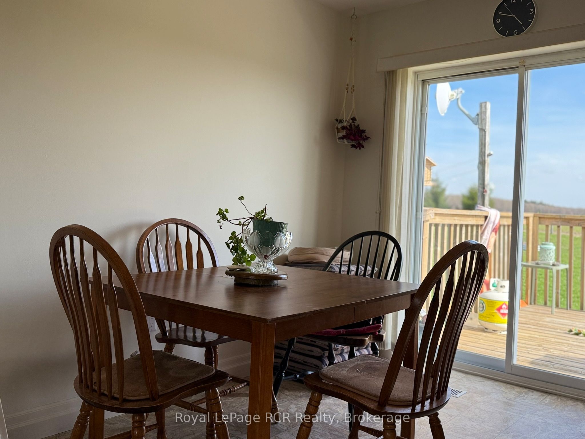 385190 Concession 4a Property Photo 14