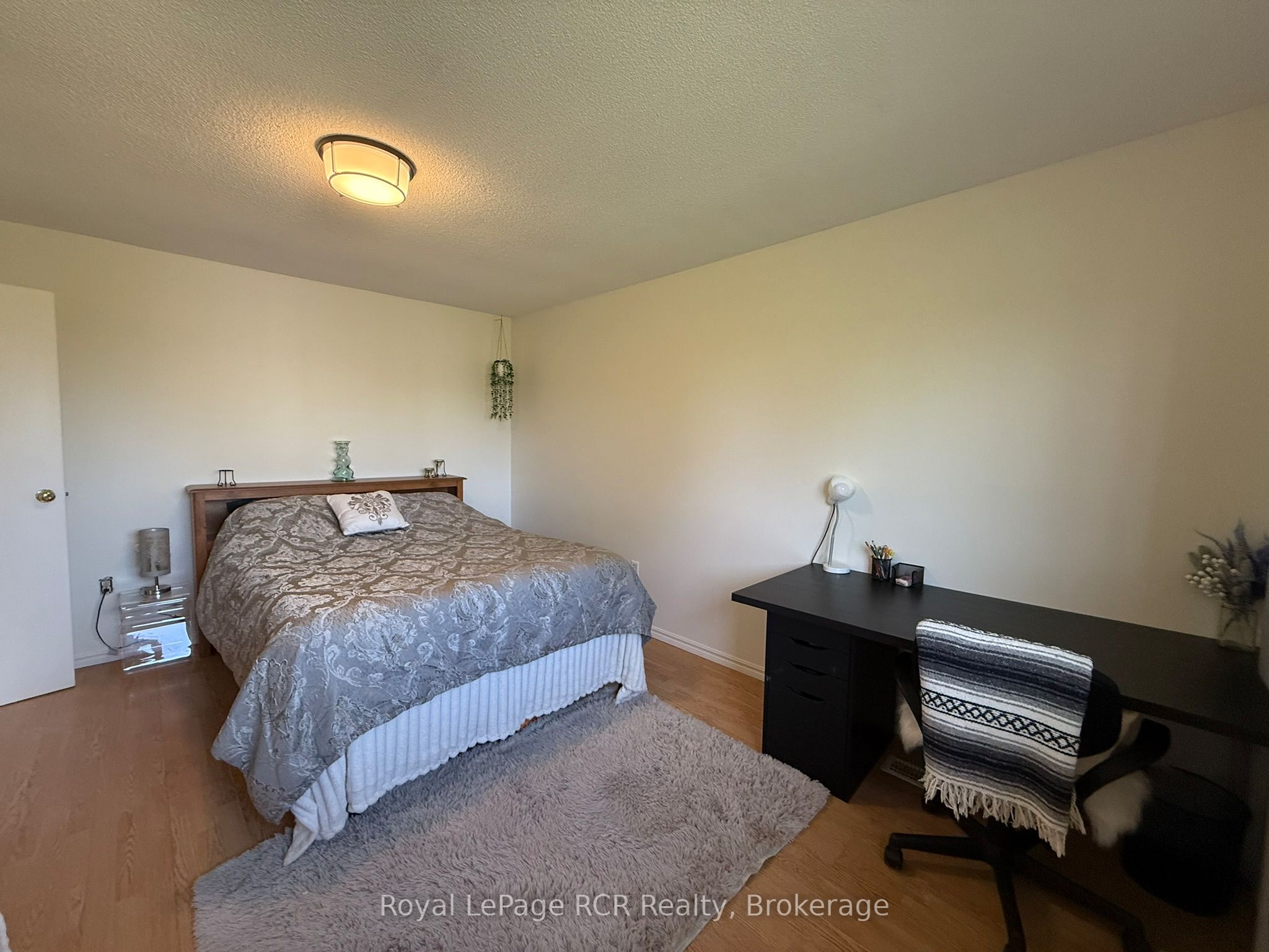 385190 Concession 4a Property Photo 18