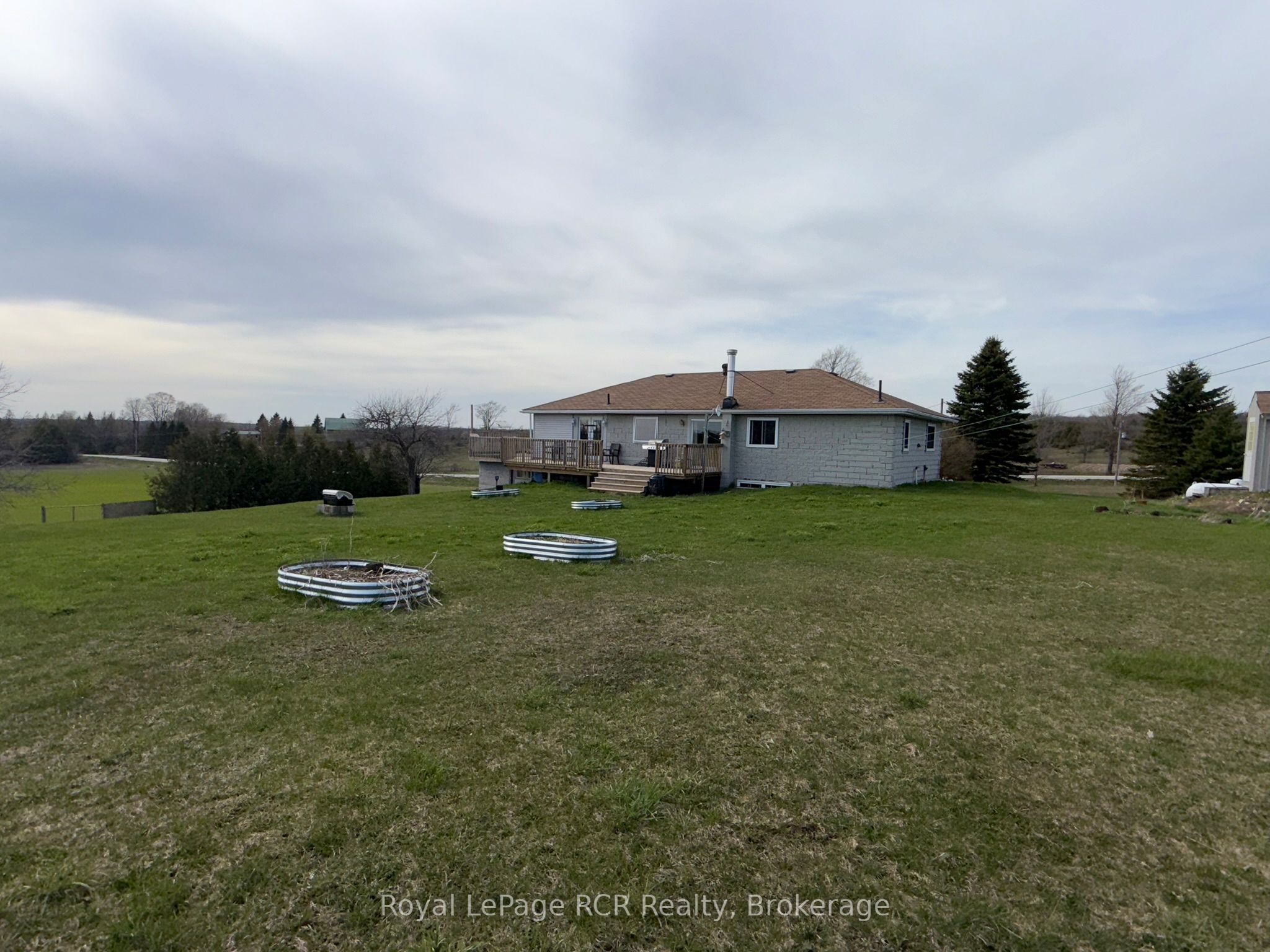 385190 Concession 4a Property Photo 34