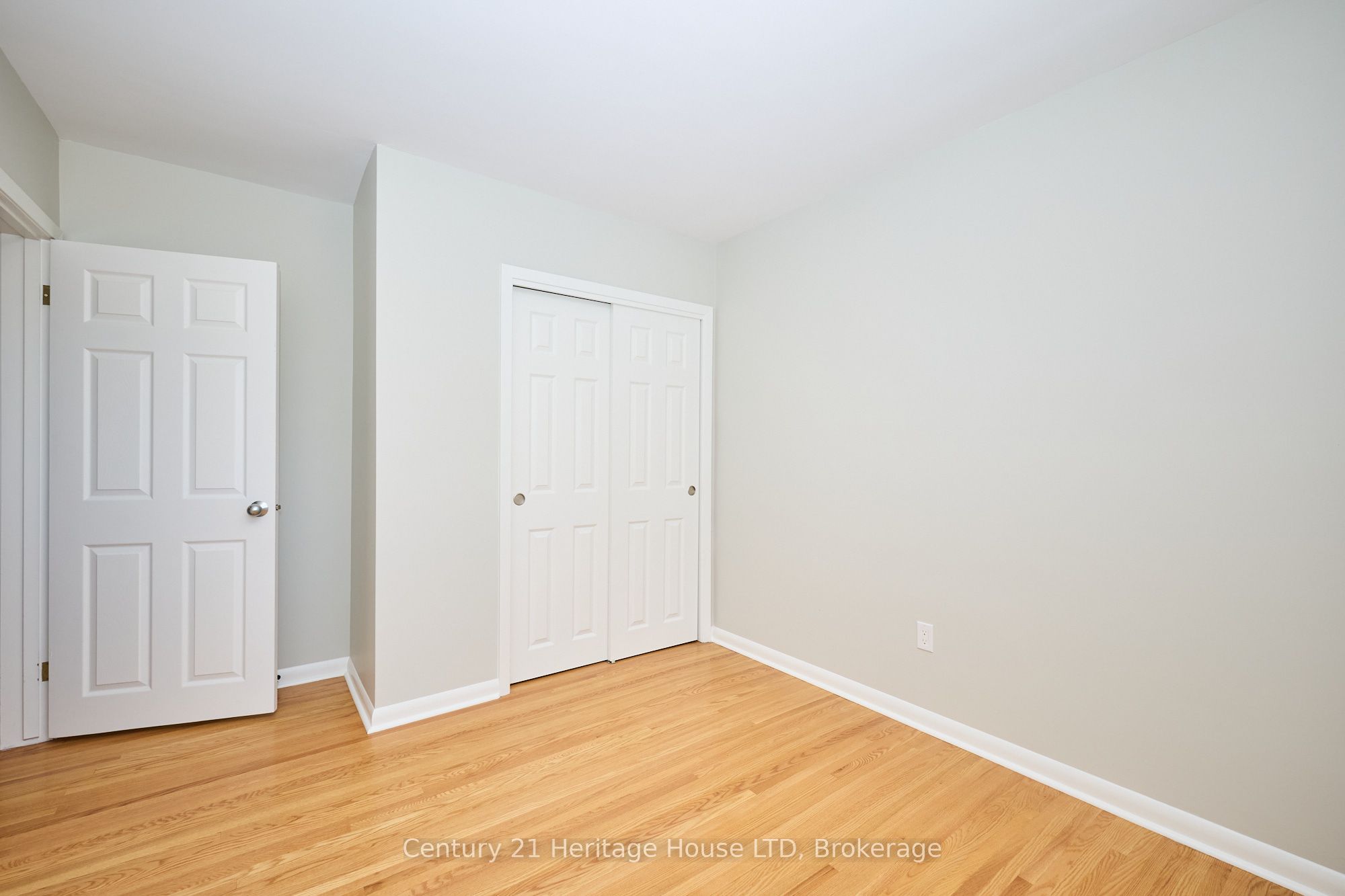 148 Champlain Drive Property Photo 14