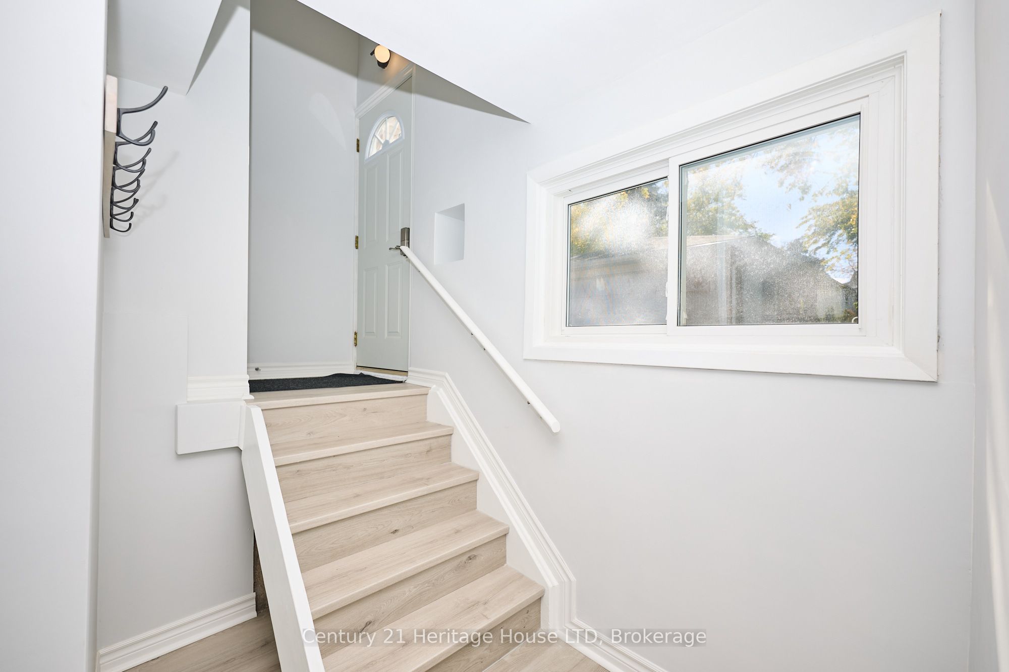 148 Champlain Drive Property Photo 16