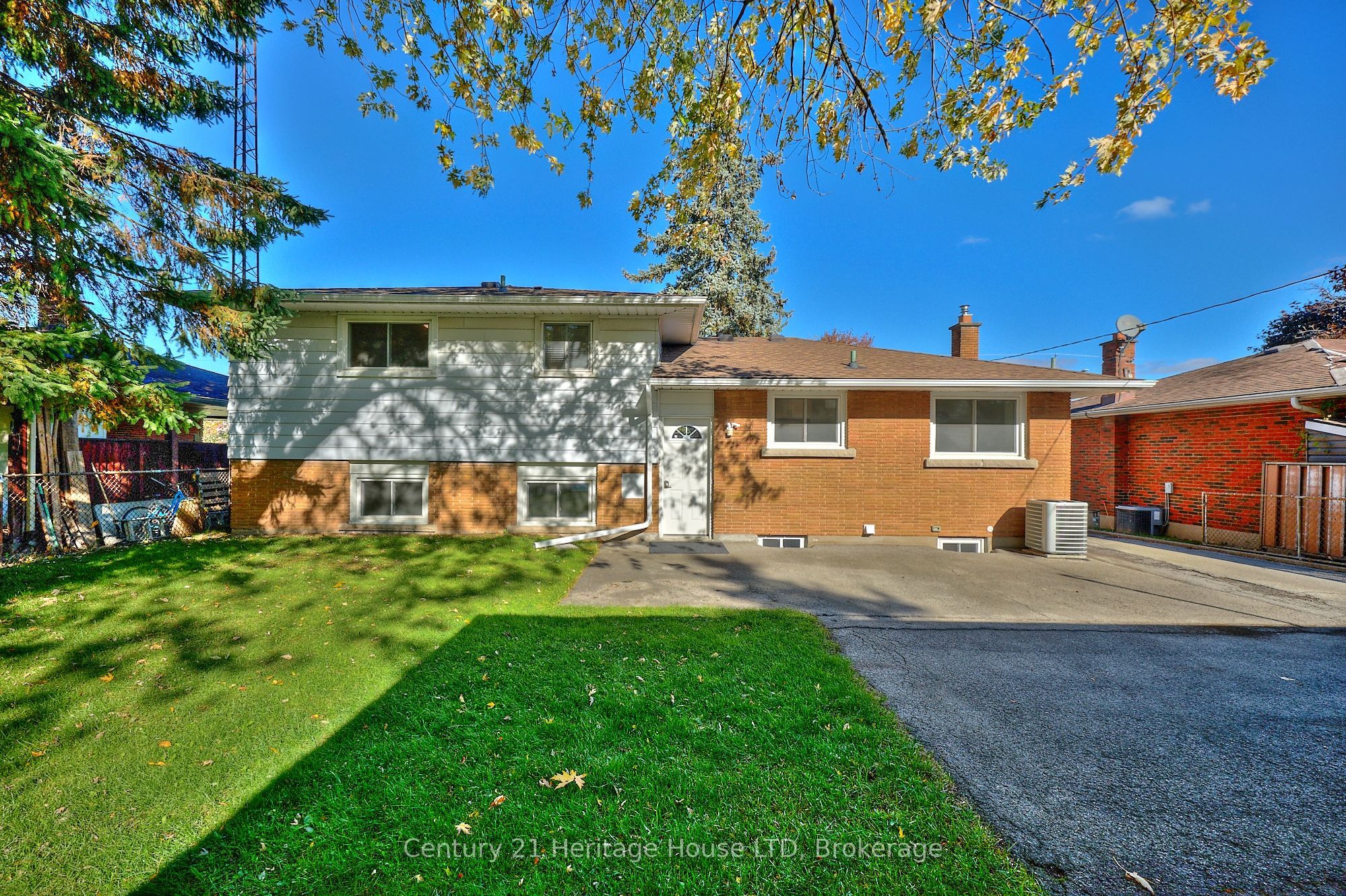 148 Champlain Drive Property Photo 26