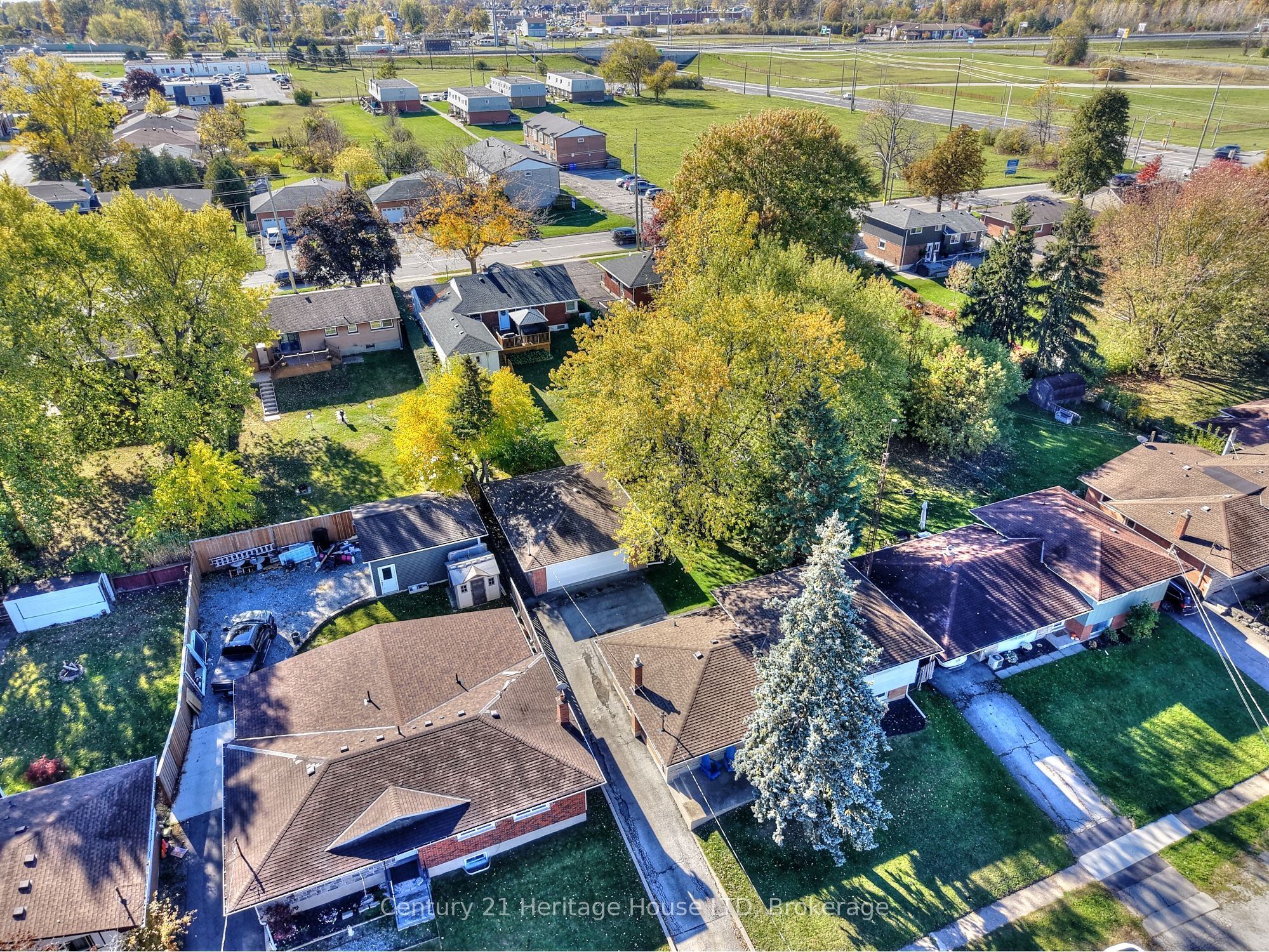 148 Champlain Drive Property Photo 31
