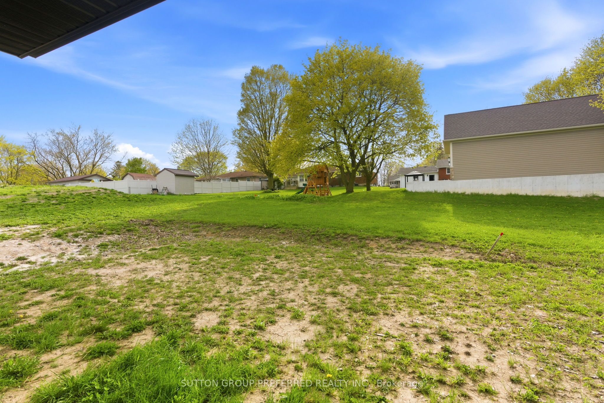 236 Beech Street Property Photo 45
