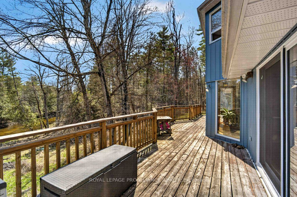 2406 Northeys Bay Road Property Photo 36