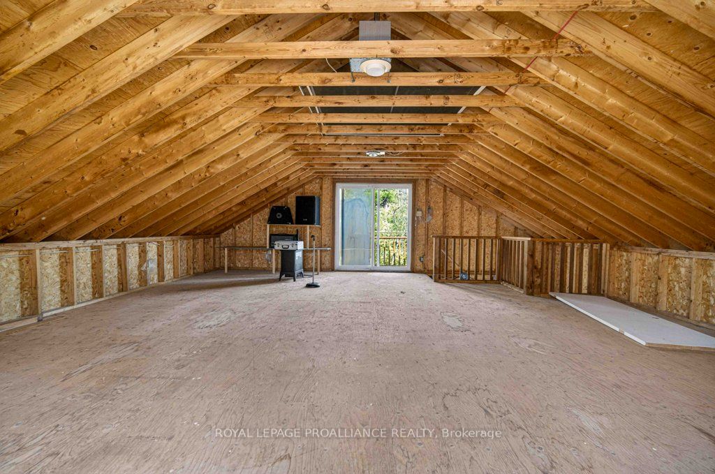 2406 Northeys Bay Road Property Photo 42