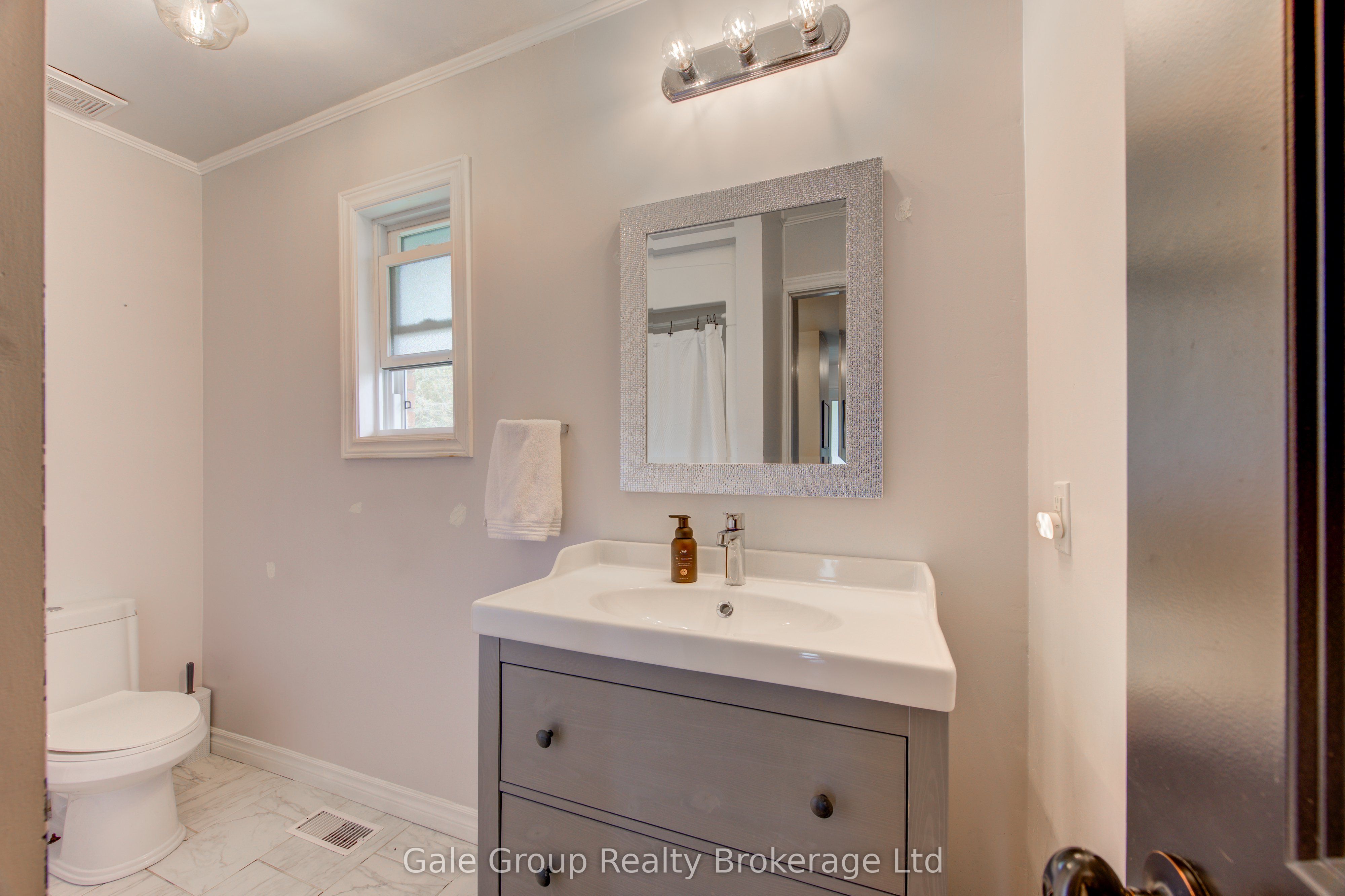 222 Caverly Road S Property Photo 12