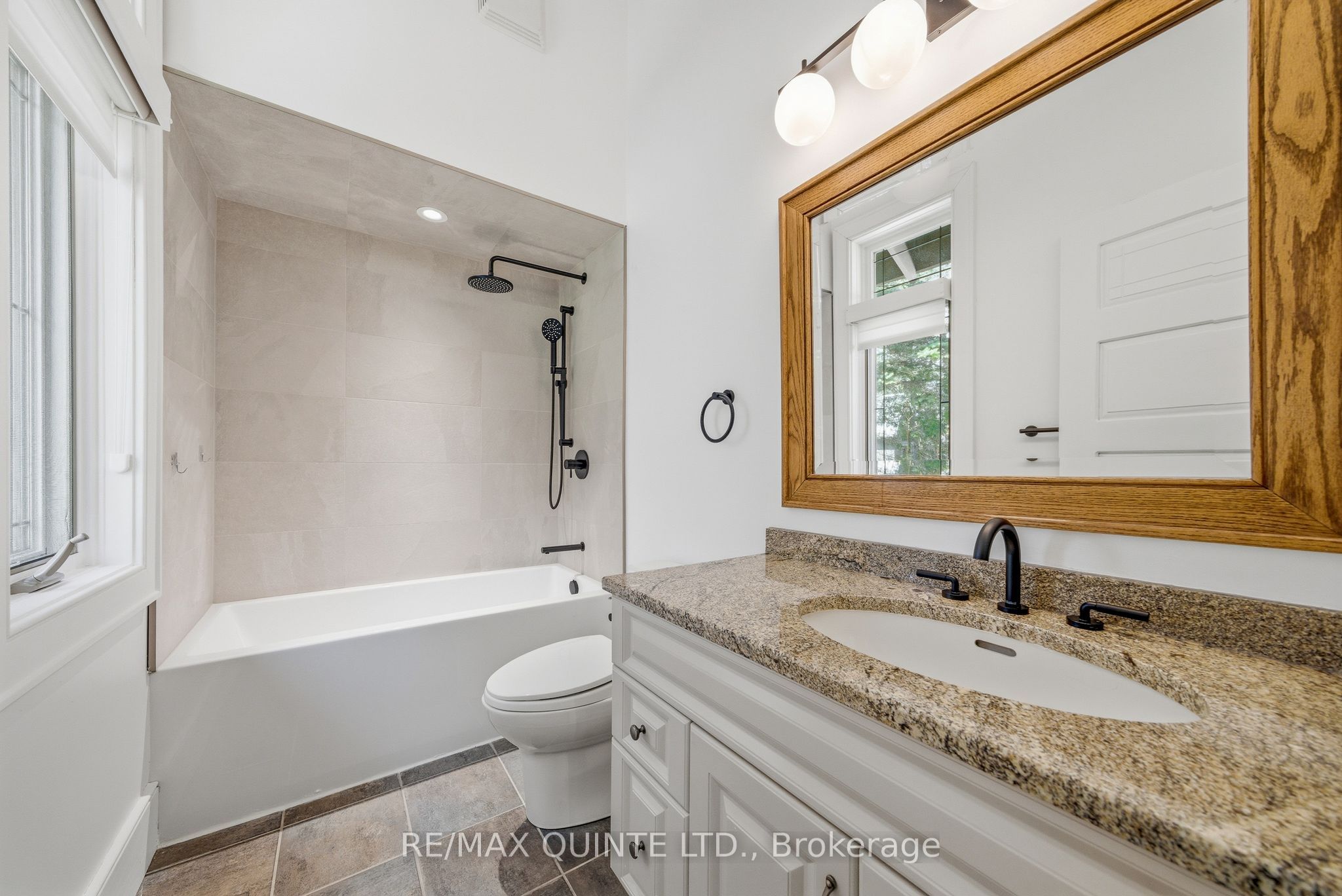 18 Loop Lane Property Photo 29