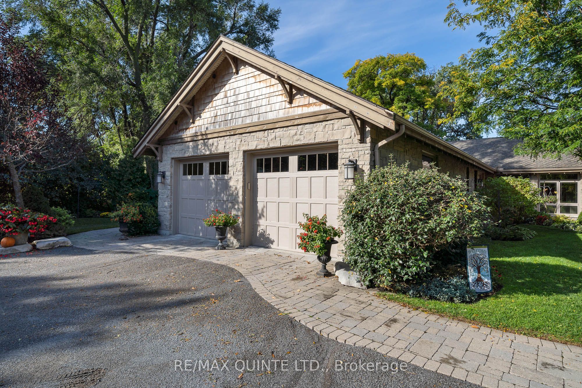 18 Loop Lane Property Photo 41