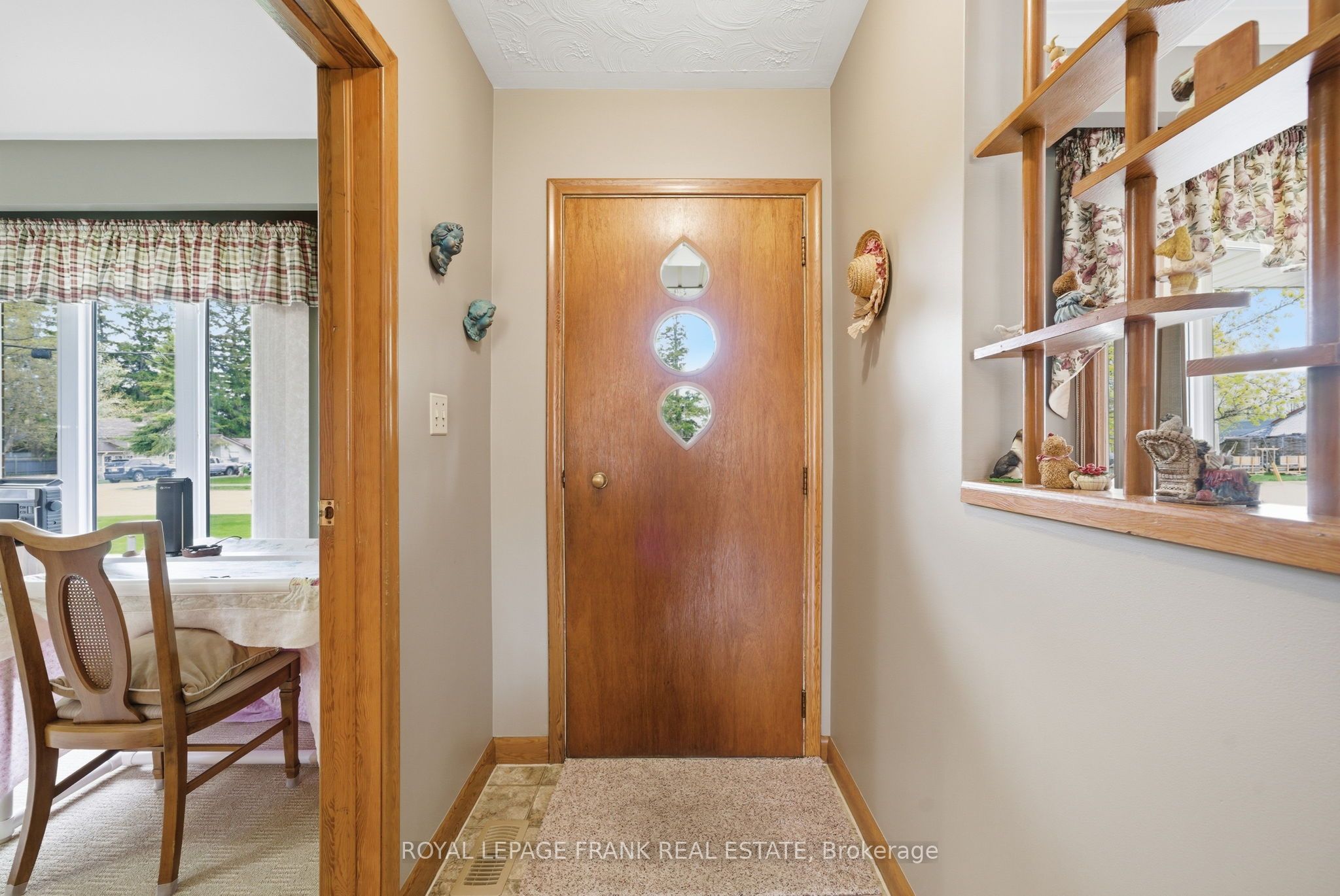 958 Eldon Road Property Photo 7
