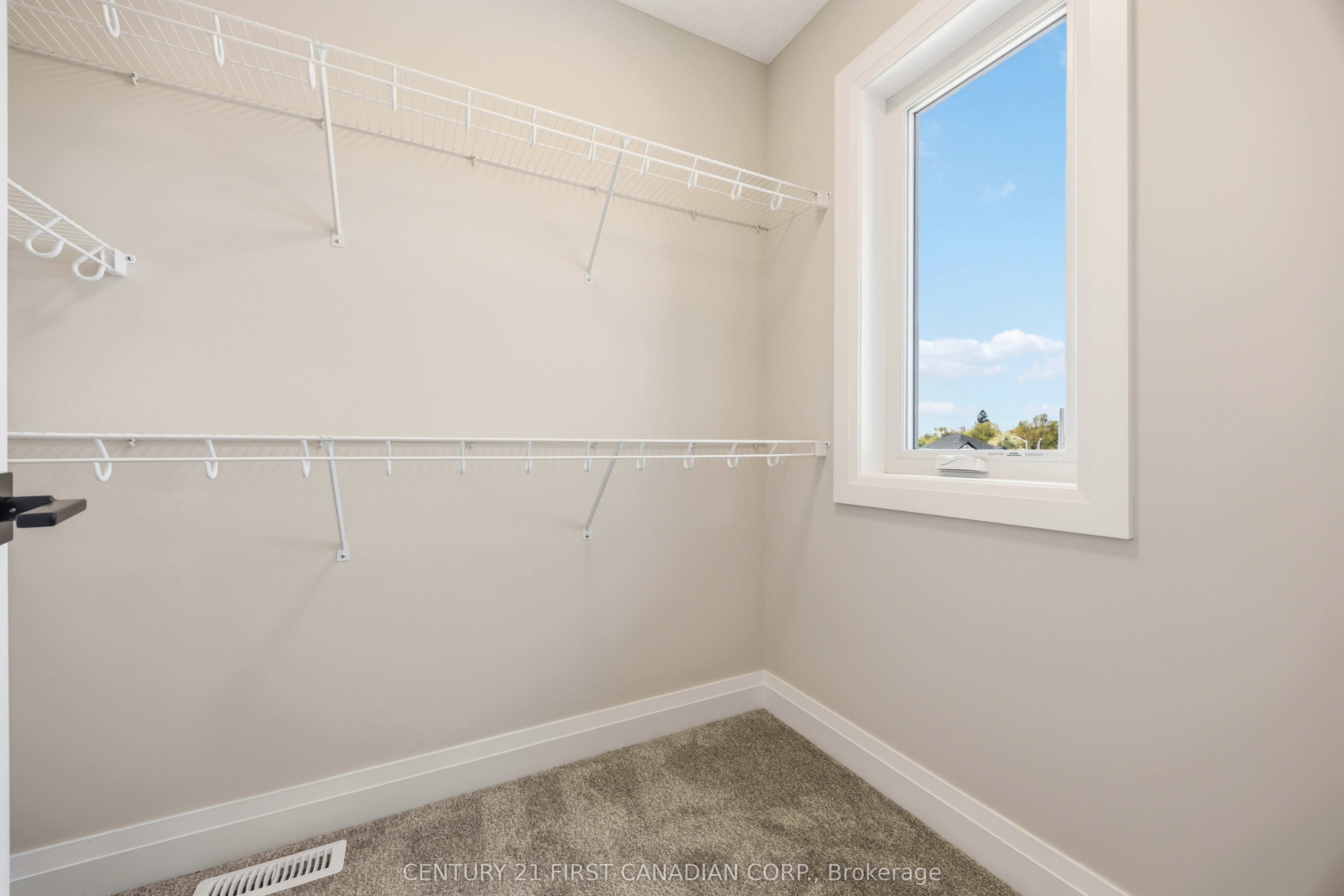 644 Ketter Way Property Photo 14