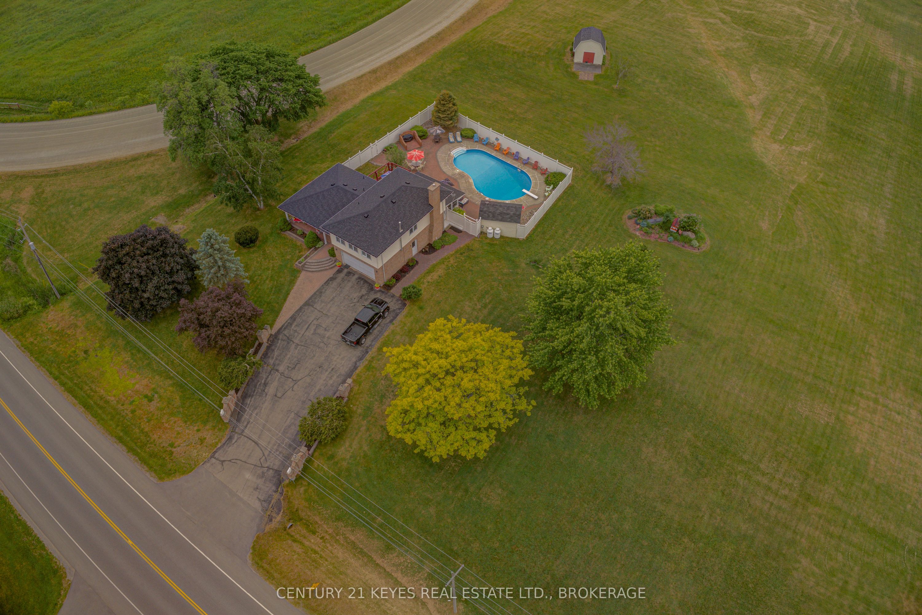 1254 Outlet Road Property Photo 10