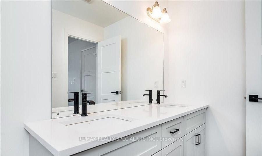 231 Jackson Street Property Photo 9