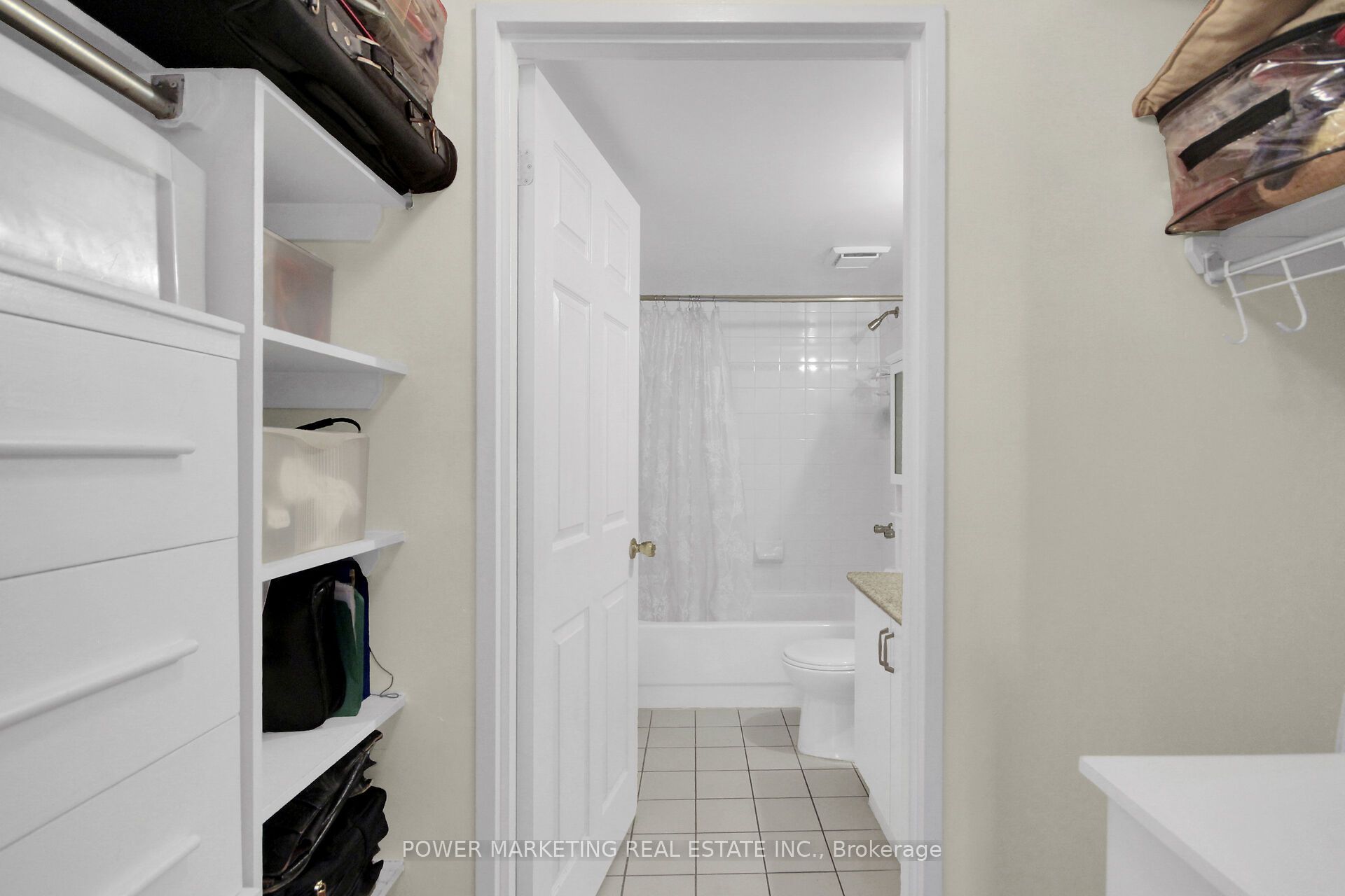 1440 Heron Road 212 Property Photo 32