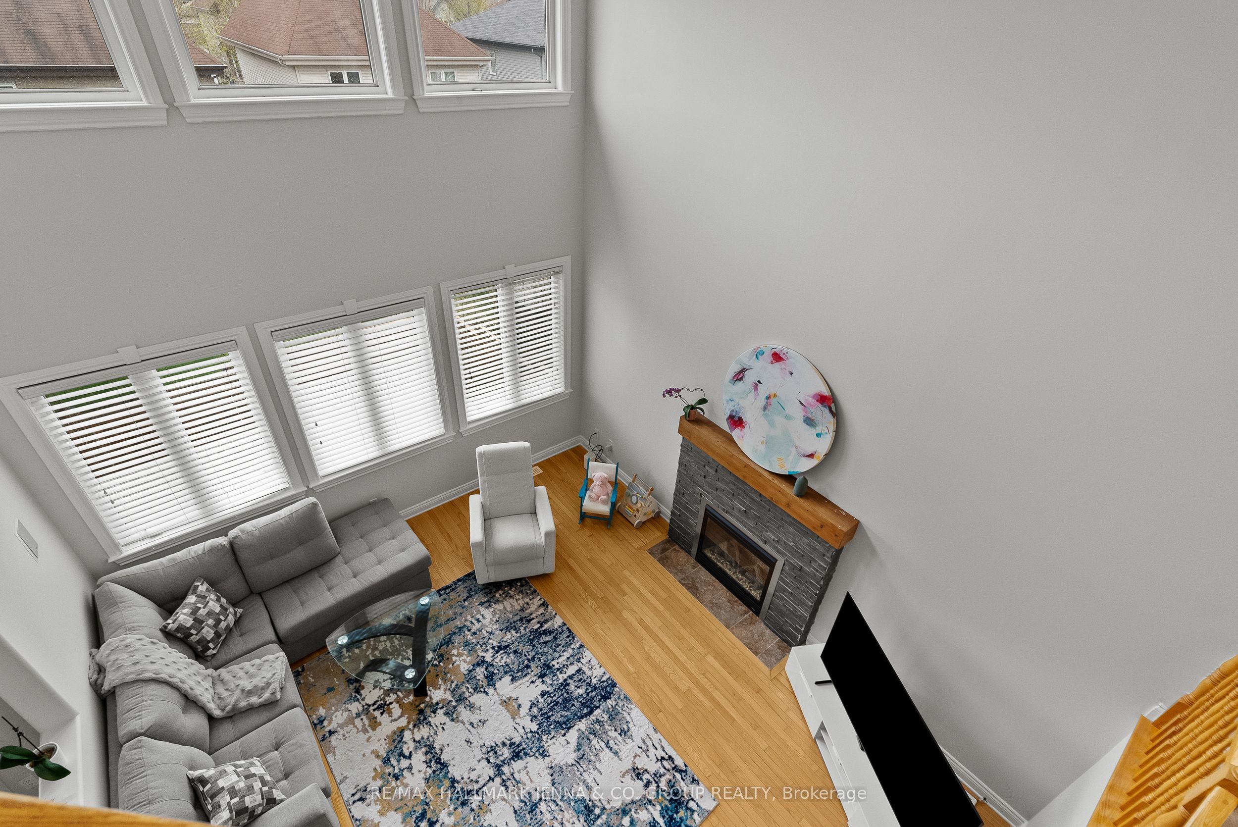 281 Topaze Crescent Property Photo 15