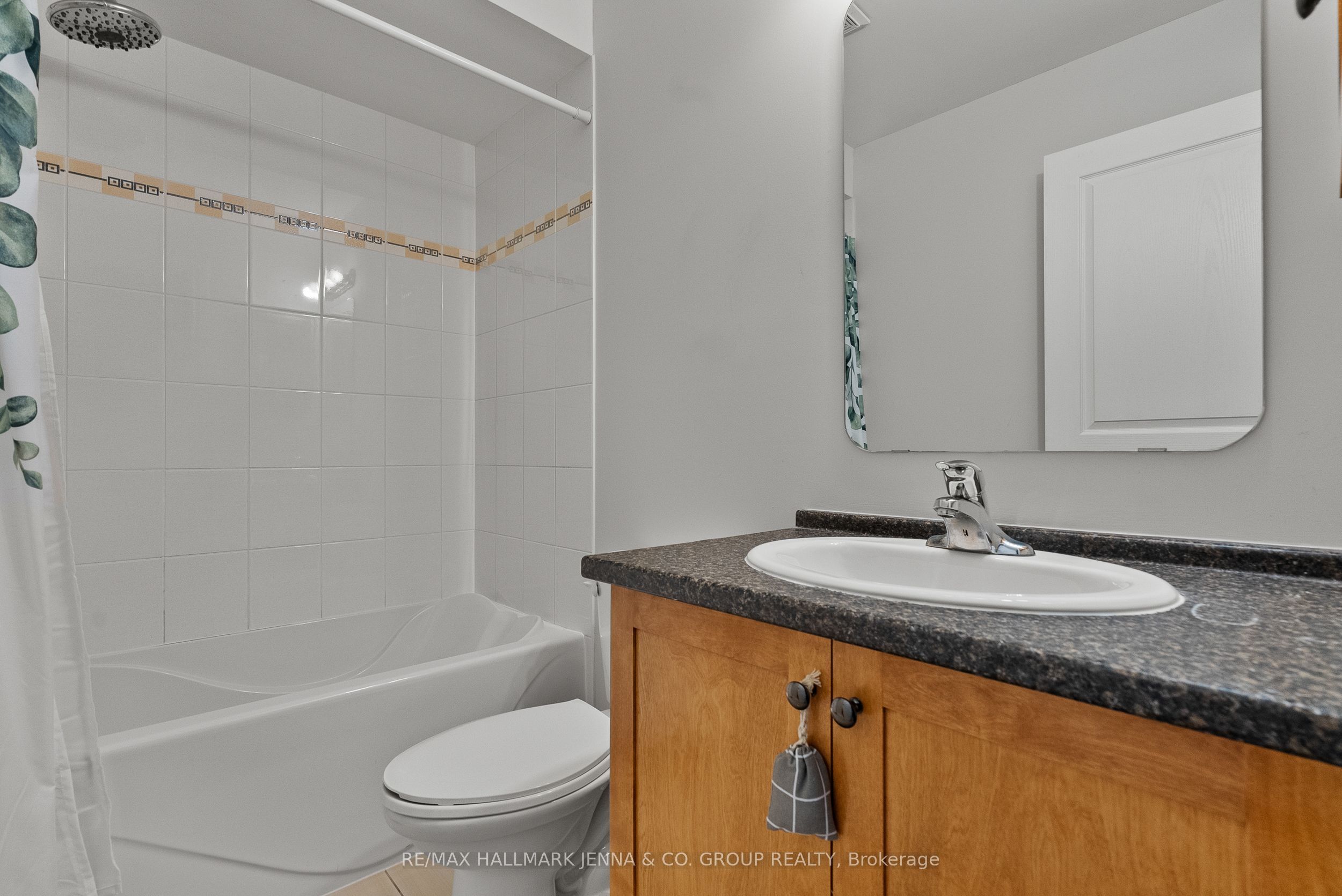 281 Topaze Crescent Property Photo 23