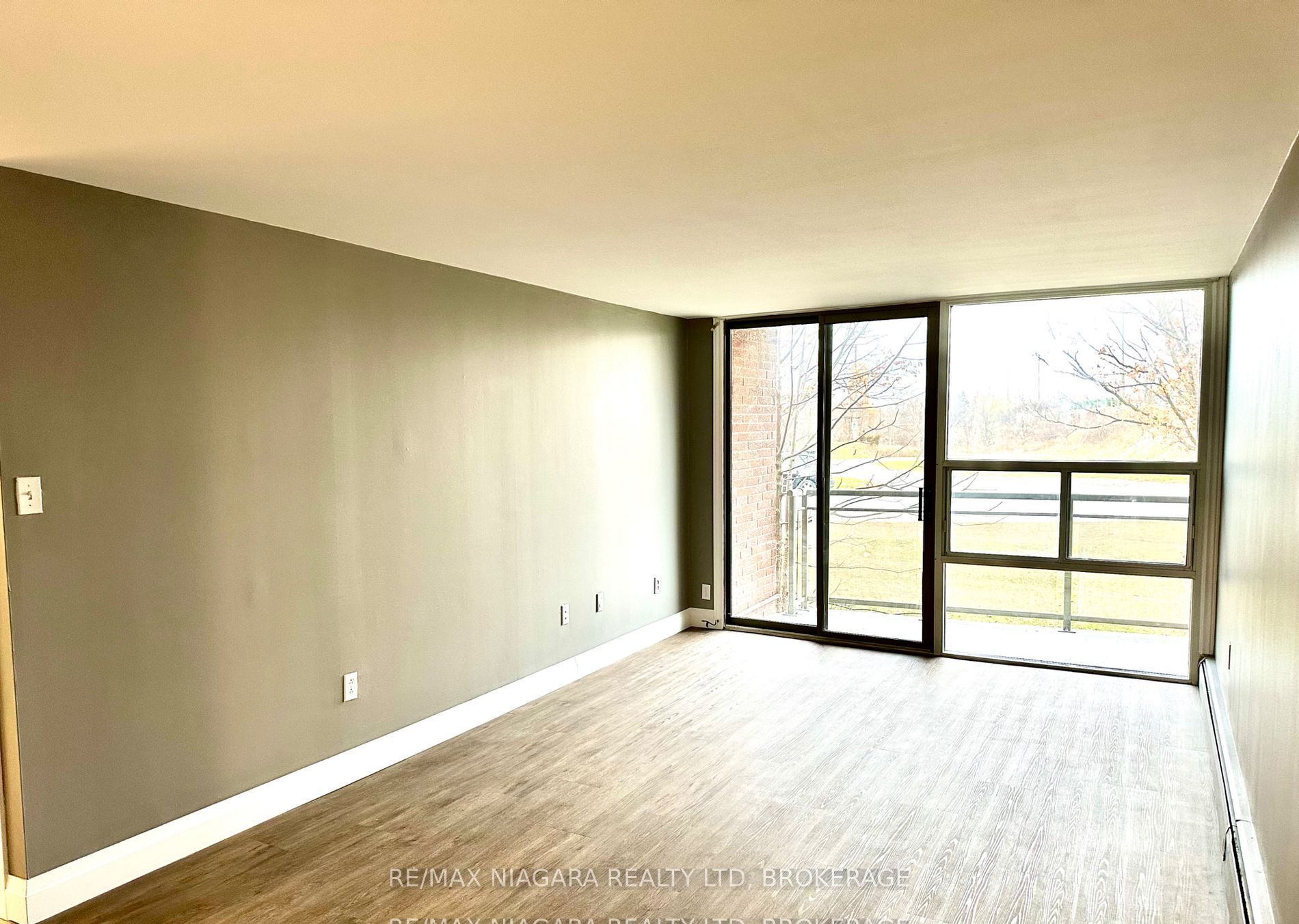 7 Riverview Boulevard 101 Property Photo 8