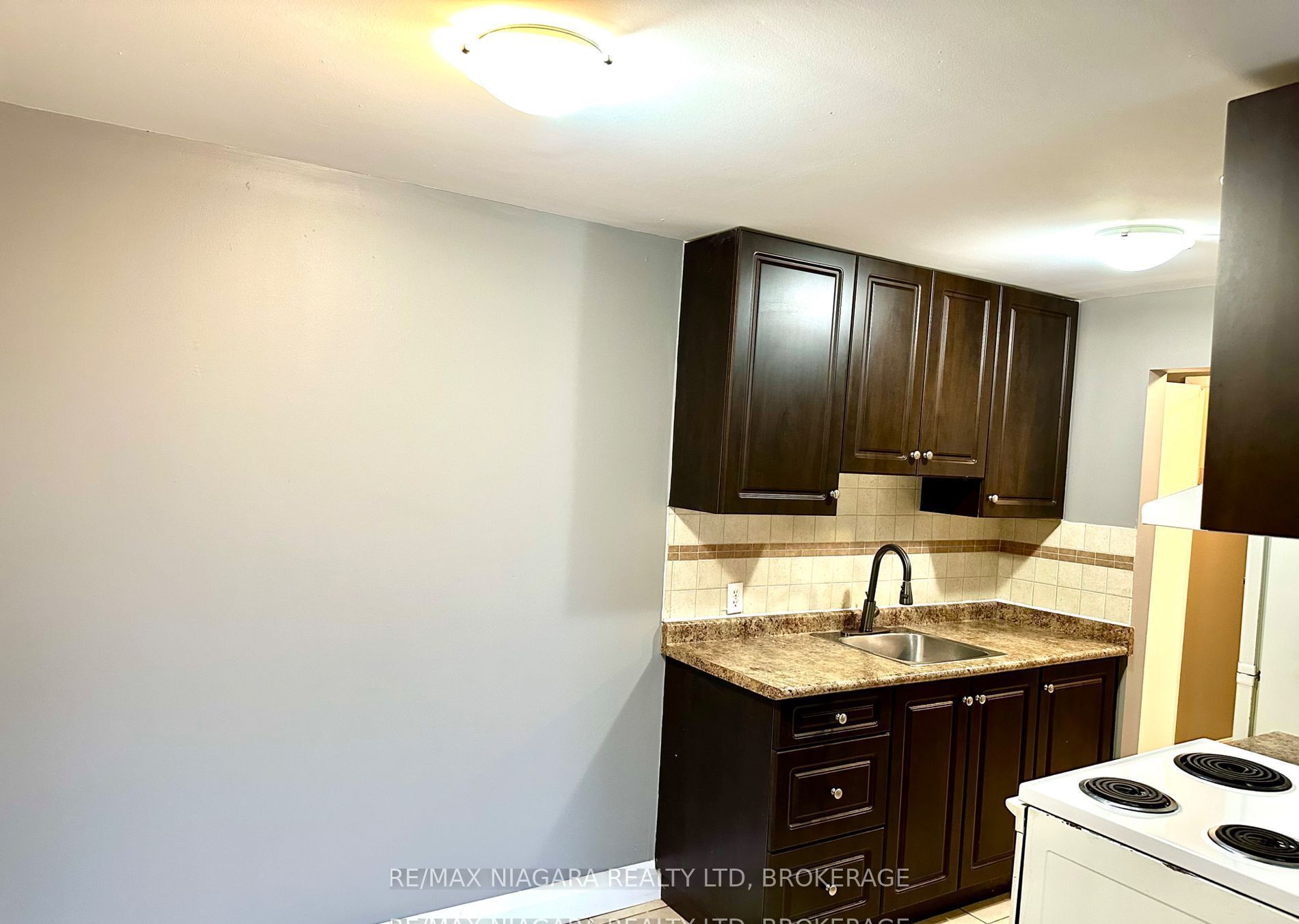 7 Riverview Boulevard 101 Property Photo 11